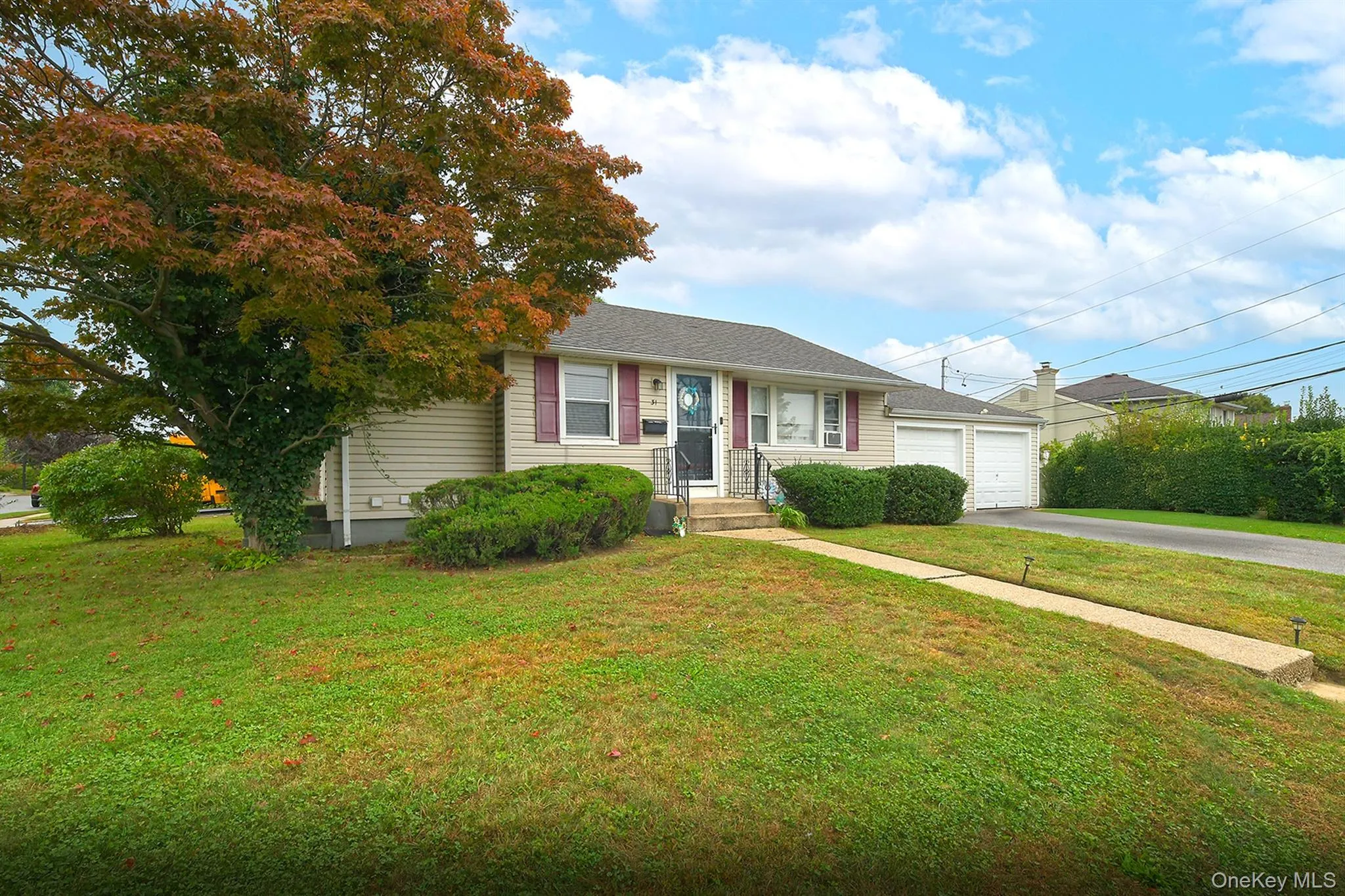31 Cherry Lane, Oyster Bay, NY, 3 Bedrooms Bedrooms, 5 Rooms Rooms,2 BathroomsBathrooms,Residential,For Rent,Cherry,0,1063085 31 Cherry Lane, Oyster Bay, NY, 3 Bedrooms Bedrooms, 5 Rooms Rooms,2 BathroomsBathrooms,Residential,For Rent,Cherry,0,1063085