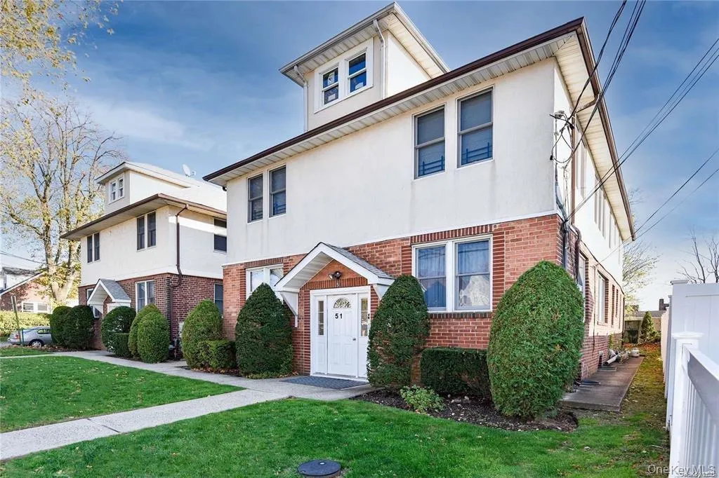 51 Thorman Avenue, Oyster Bay, NY, 2 Bedrooms Bedrooms, 4 Rooms Rooms,1 BathroomBathrooms,Residential Lease,For Rent,Thorman,0,1063089 51 Thorman Avenue, Oyster Bay, NY, 2 Bedrooms Bedrooms, 4 Rooms Rooms,1 BathroomBathrooms,Residential Lease,For Rent,Thorman,0,1063089