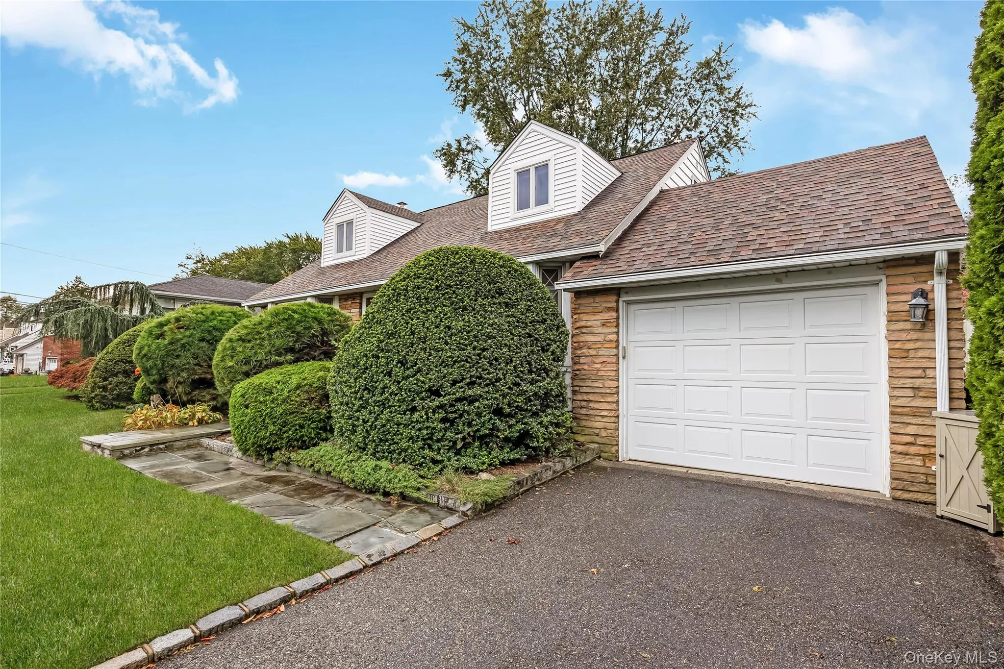 19 Leonard Road, Oyster Bay, NY, 4 Bedrooms Bedrooms, 7 Rooms Rooms,2 BathroomsBathrooms,Residential,For Rent,Leonard,0,1063097 19 Leonard Road, Oyster Bay, NY, 4 Bedrooms Bedrooms, 7 Rooms Rooms,2 BathroomsBathrooms,Residential,For Rent,Leonard,0,1063097