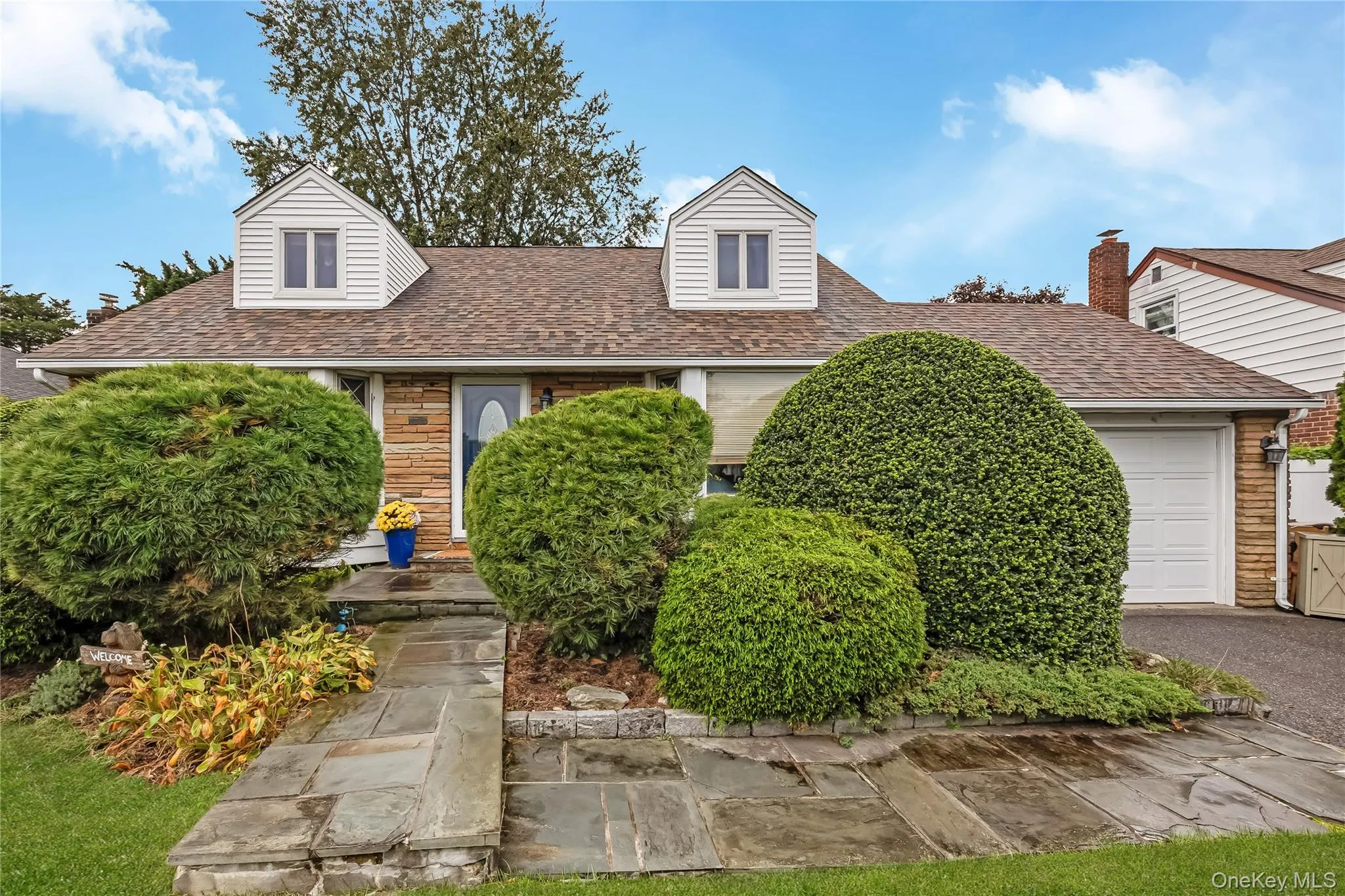19 Leonard Road, Oyster Bay, NY, 4 Bedrooms Bedrooms, 7 Rooms Rooms,2 BathroomsBathrooms,Residential,For Rent,Leonard,0,1063097 19 Leonard Road, Oyster Bay, NY, 4 Bedrooms Bedrooms, 7 Rooms Rooms,2 BathroomsBathrooms,Residential,For Rent,Leonard,0,1063097