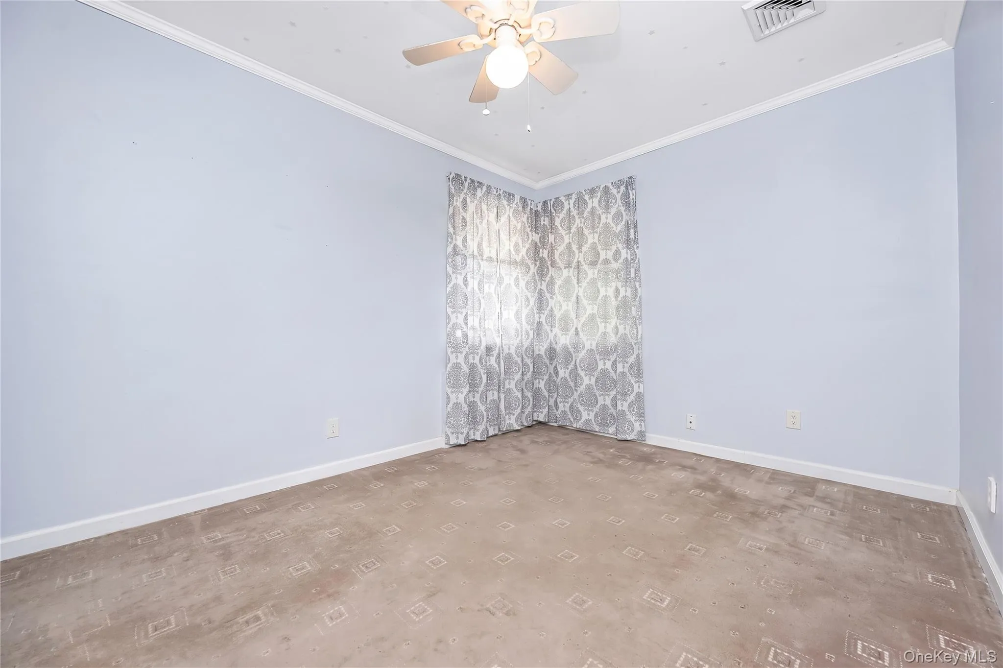 19 Leonard Road, Oyster Bay, NY, 4 Bedrooms Bedrooms, 7 Rooms Rooms,2 BathroomsBathrooms,Residential,For Rent,Leonard,0,1063097 19 Leonard Road, Oyster Bay, NY, 4 Bedrooms Bedrooms, 7 Rooms Rooms,2 BathroomsBathrooms,Residential,For Rent,Leonard,0,1063097