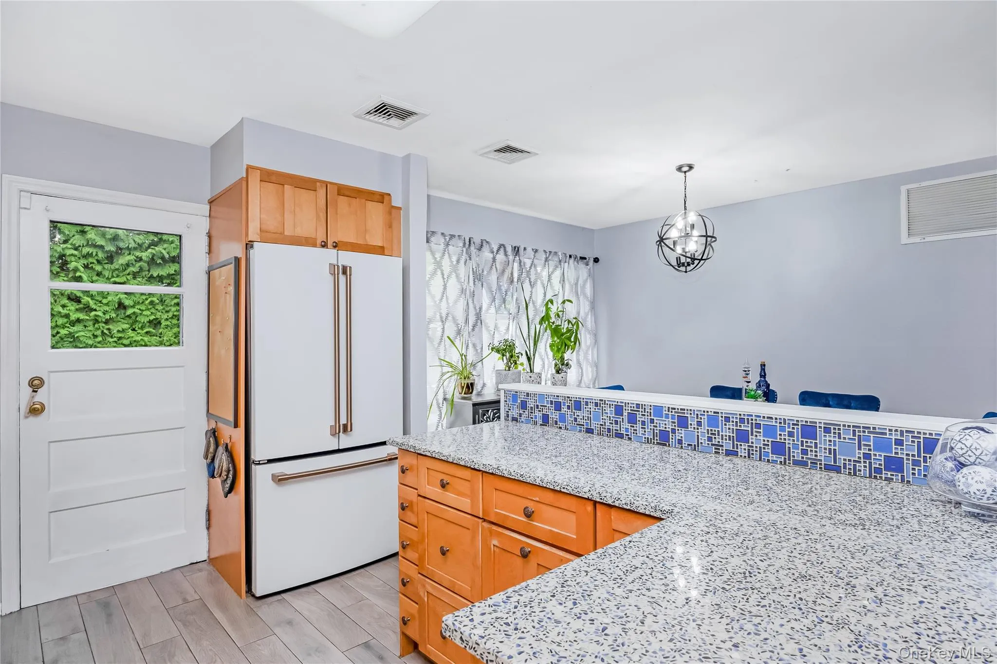 19 Leonard Road, Oyster Bay, NY, 4 Bedrooms Bedrooms, 7 Rooms Rooms,2 BathroomsBathrooms,Residential,For Rent,Leonard,0,1063097 19 Leonard Road, Oyster Bay, NY, 4 Bedrooms Bedrooms, 7 Rooms Rooms,2 BathroomsBathrooms,Residential,For Rent,Leonard,0,1063097