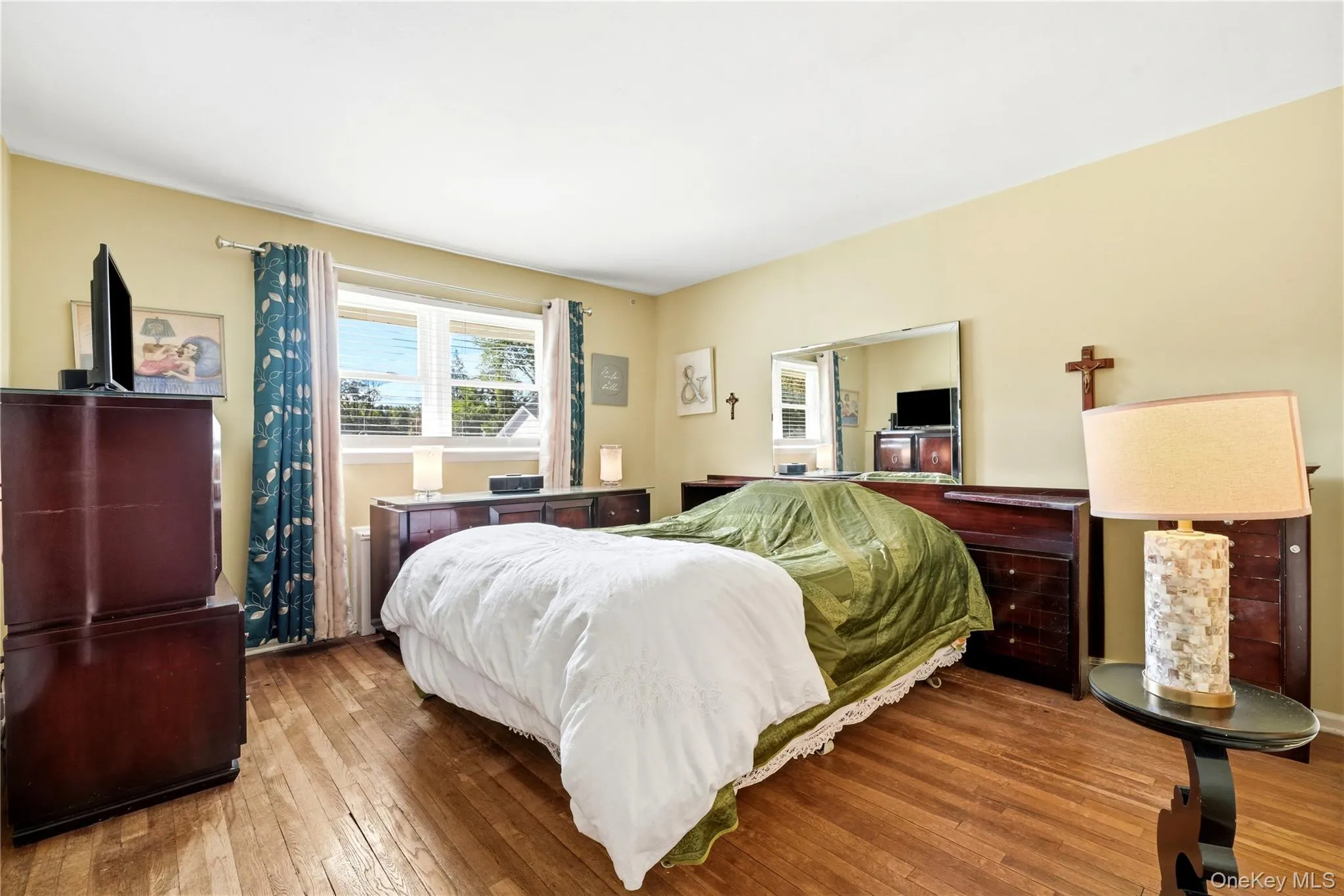 217 Rutherford Avenue, Oyster Bay, NY, 4 Bedrooms Bedrooms, 7 Rooms Rooms,2 BathroomsBathrooms,Residential,For Rent,Rutherford,0,1063099 217 Rutherford Avenue, Oyster Bay, NY, 4 Bedrooms Bedrooms, 7 Rooms Rooms,2 BathroomsBathrooms,Residential,For Rent,Rutherford,0,1063099