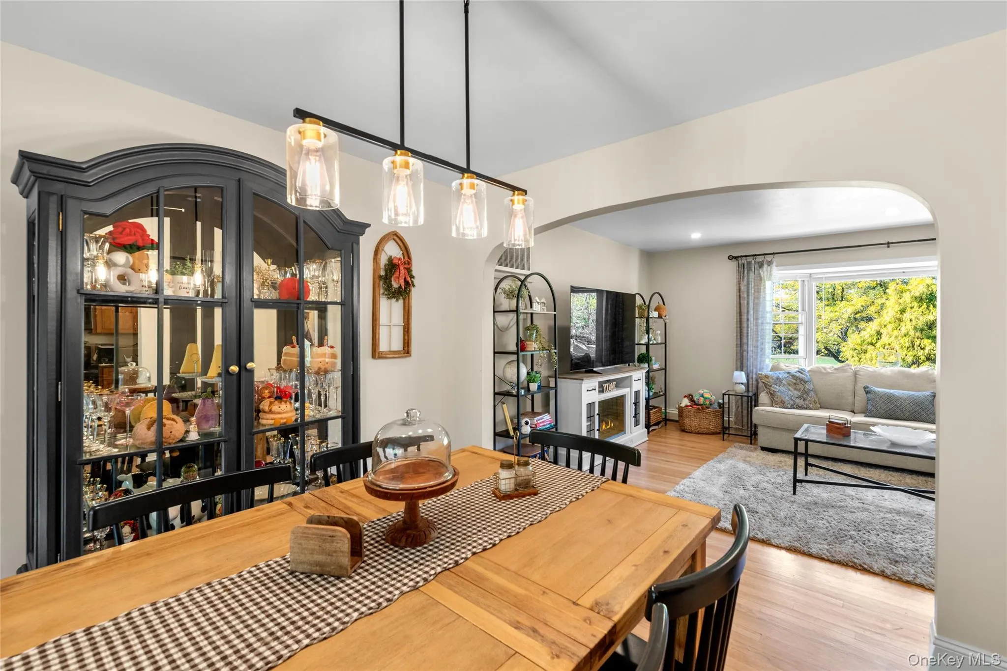 34 Windmill Road, Hyde Park, NY, 3 Bedrooms Bedrooms, 6 Rooms Rooms,2 BathroomsBathrooms,Residential,For Rent,Windmill,0,1063105 34 Windmill Road, Hyde Park, NY, 3 Bedrooms Bedrooms, 6 Rooms Rooms,2 BathroomsBathrooms,Residential,For Rent,Windmill,0,1063105