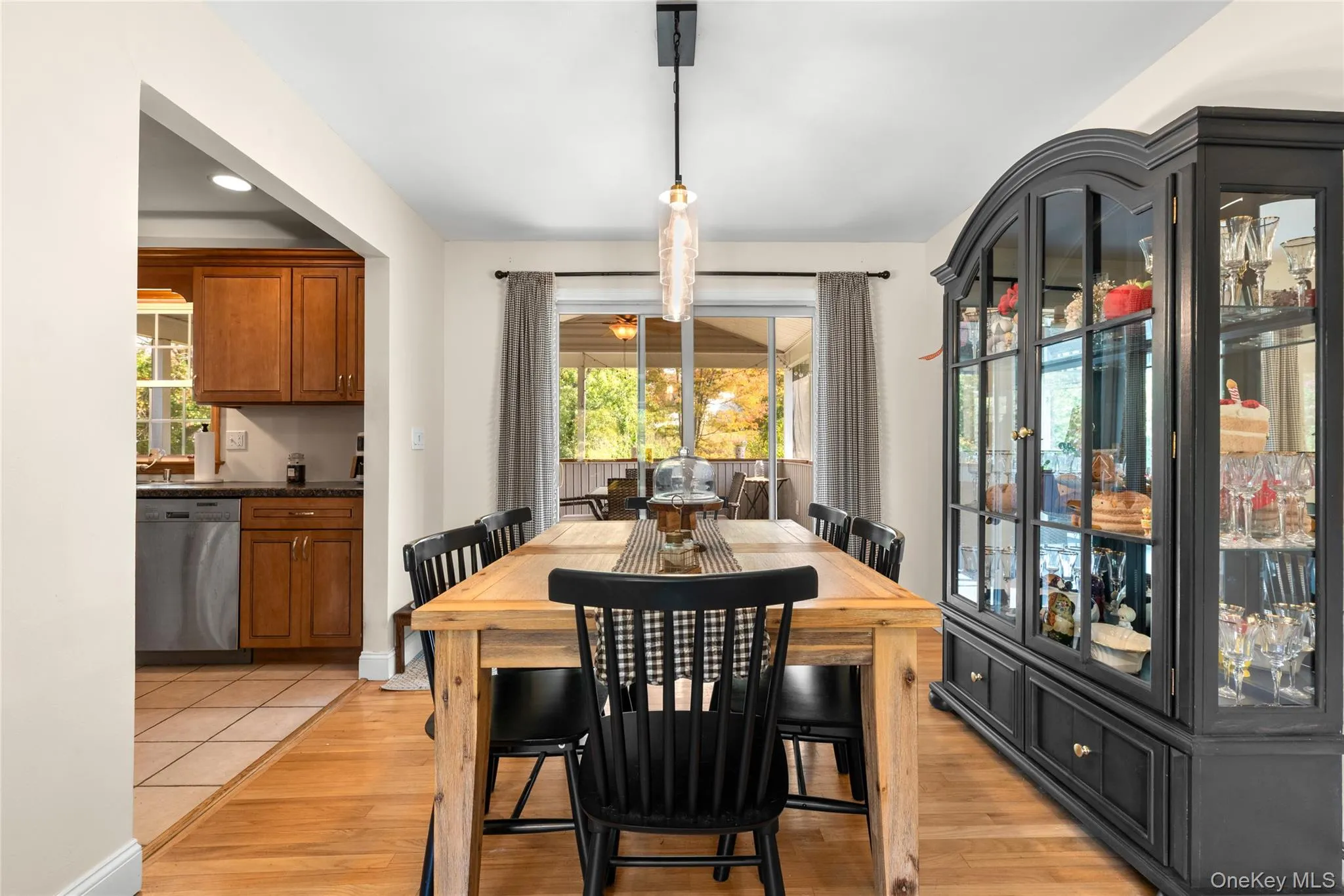 34 Windmill Road, Hyde Park, NY, 3 Bedrooms Bedrooms, 6 Rooms Rooms,2 BathroomsBathrooms,Residential,For Rent,Windmill,0,1063105 34 Windmill Road, Hyde Park, NY, 3 Bedrooms Bedrooms, 6 Rooms Rooms,2 BathroomsBathrooms,Residential,For Rent,Windmill,0,1063105