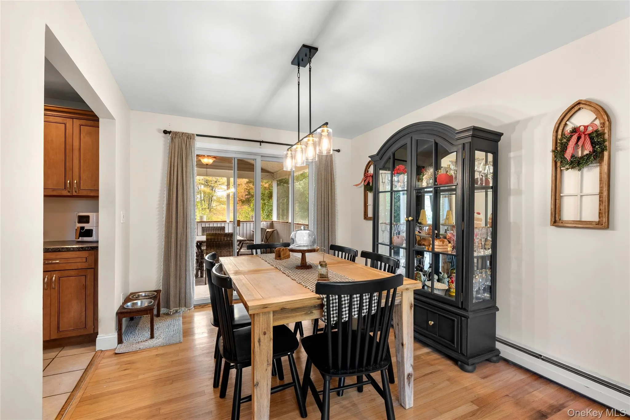 34 Windmill Road, Hyde Park, NY, 3 Bedrooms Bedrooms, 6 Rooms Rooms,2 BathroomsBathrooms,Residential,For Rent,Windmill,0,1063105 34 Windmill Road, Hyde Park, NY, 3 Bedrooms Bedrooms, 6 Rooms Rooms,2 BathroomsBathrooms,Residential,For Rent,Windmill,0,1063105