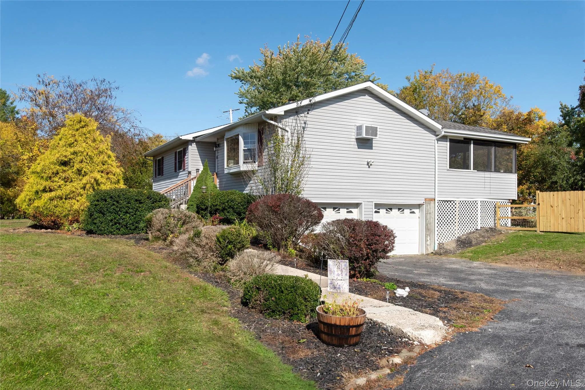 34 Windmill Road, Hyde Park, NY, 3 Bedrooms Bedrooms, 6 Rooms Rooms,2 BathroomsBathrooms,Residential,For Rent,Windmill,0,1063105 34 Windmill Road, Hyde Park, NY, 3 Bedrooms Bedrooms, 6 Rooms Rooms,2 BathroomsBathrooms,Residential,For Rent,Windmill,0,1063105