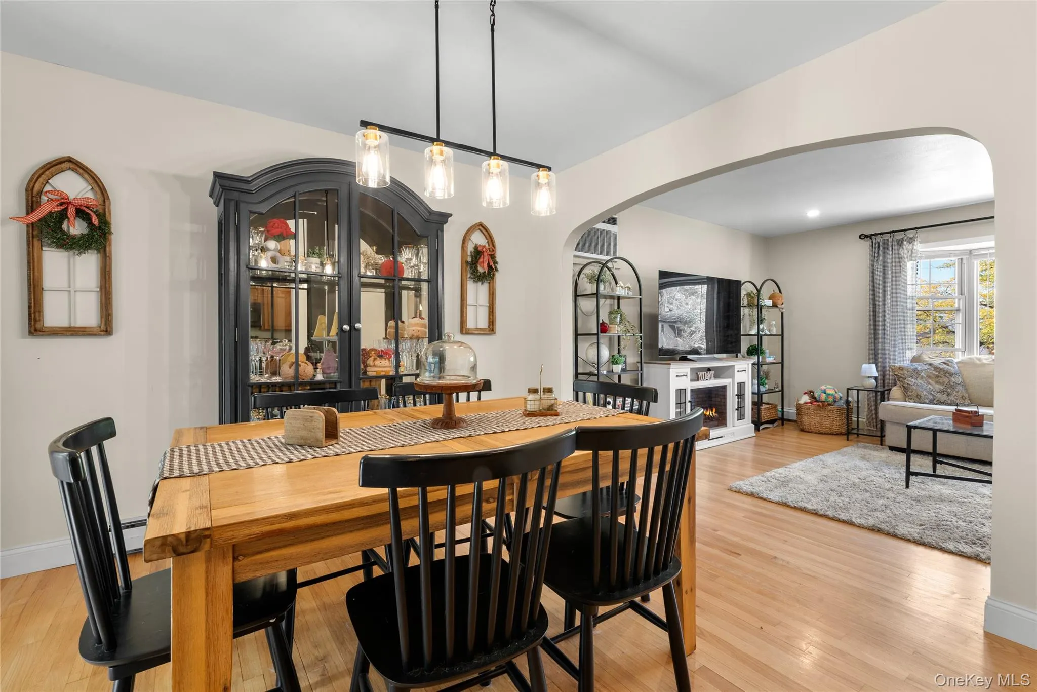 34 Windmill Road, Hyde Park, NY, 3 Bedrooms Bedrooms, 6 Rooms Rooms,2 BathroomsBathrooms,Residential,For Rent,Windmill,0,1063105 34 Windmill Road, Hyde Park, NY, 3 Bedrooms Bedrooms, 6 Rooms Rooms,2 BathroomsBathrooms,Residential,For Rent,Windmill,0,1063105