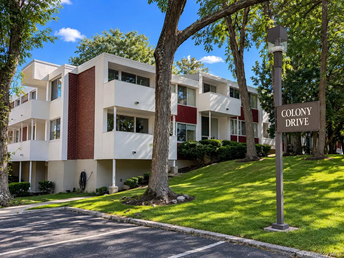 921 Colony Drive, Greenburgh, NY, 3 Bedrooms Bedrooms, 5 Rooms Rooms,2 BathroomsBathrooms,Residential,For Rent,Colony,0,1063108 921 Colony Drive, Greenburgh, NY, 3 Bedrooms Bedrooms, 5 Rooms Rooms,2 BathroomsBathrooms,Residential,For Rent,Colony,0,1063108