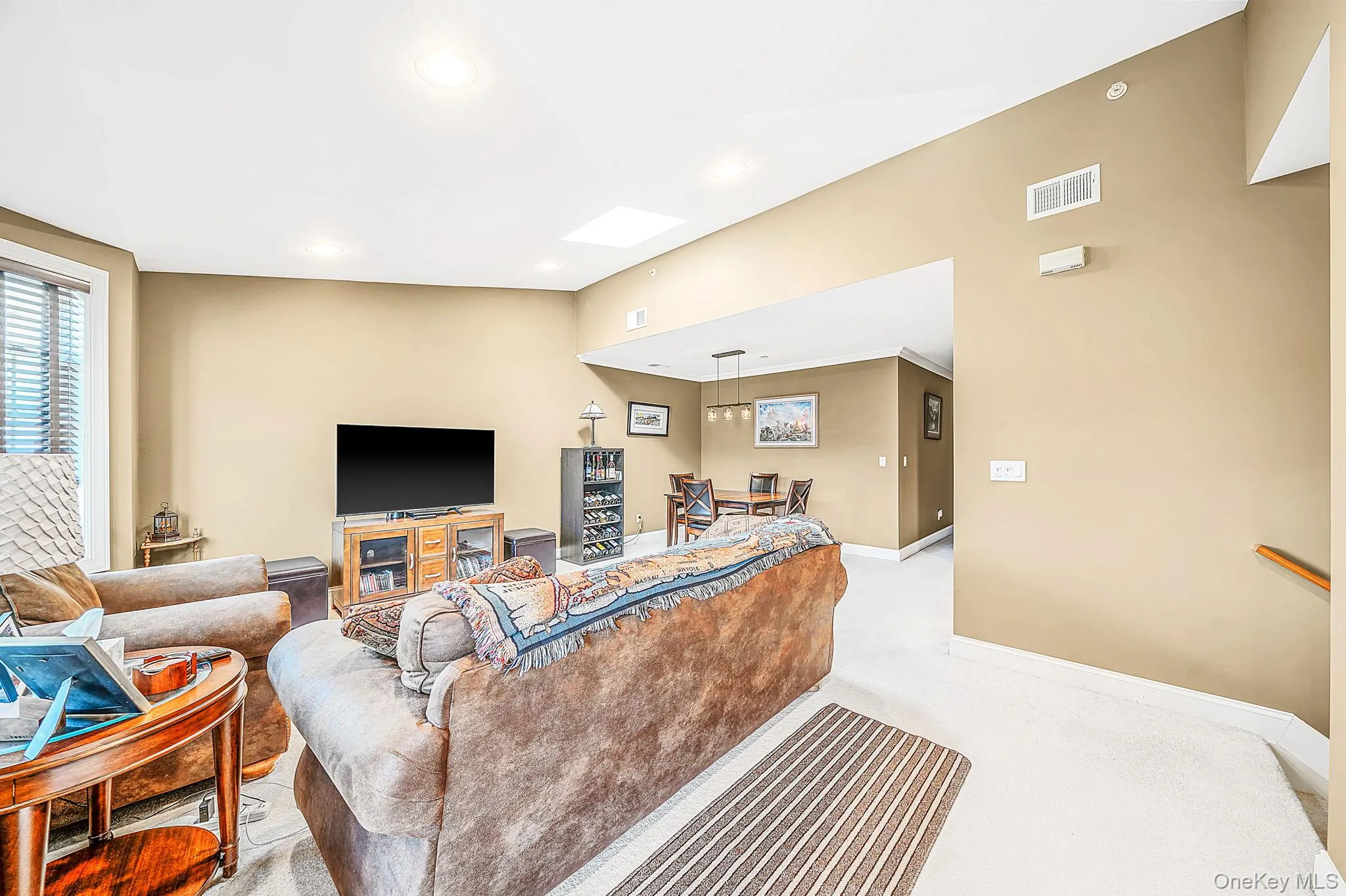 138 Maya Circle, Islip, NY, 2 Bedrooms Bedrooms, 7 Rooms Rooms,1 BathroomBathrooms,Residential,For Rent,Maya,0,1063111 138 Maya Circle, Islip, NY, 2 Bedrooms Bedrooms, 7 Rooms Rooms,1 BathroomBathrooms,Residential,For Rent,Maya,0,1063111
