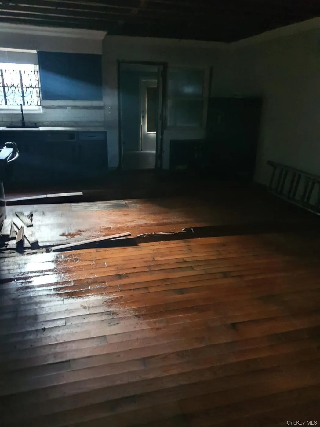 3341 EASTCHESTER Avenue, New York, NY, 3 Bedrooms Bedrooms, 5 Rooms Rooms,1 BathroomBathrooms,Residential,For Rent,EASTCHESTER,0,1063112 3341 EASTCHESTER Avenue, New York, NY, 3 Bedrooms Bedrooms, 5 Rooms Rooms,1 BathroomBathrooms,Residential,For Rent,EASTCHESTER,0,1063112