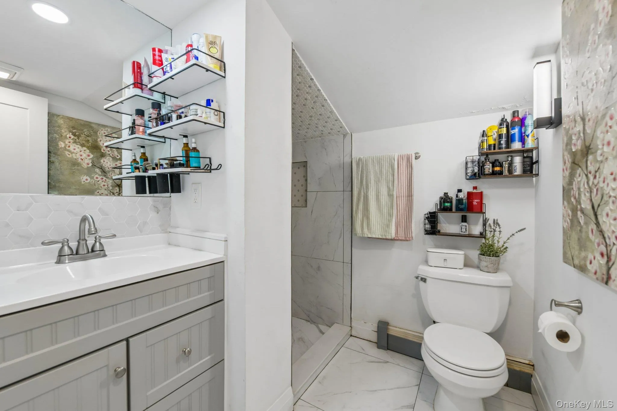 2nd Floor Full Bathroom with Shower 8'2"x6'6" 2nd Floor Full Bathroom with Shower 8'2"x6'6"