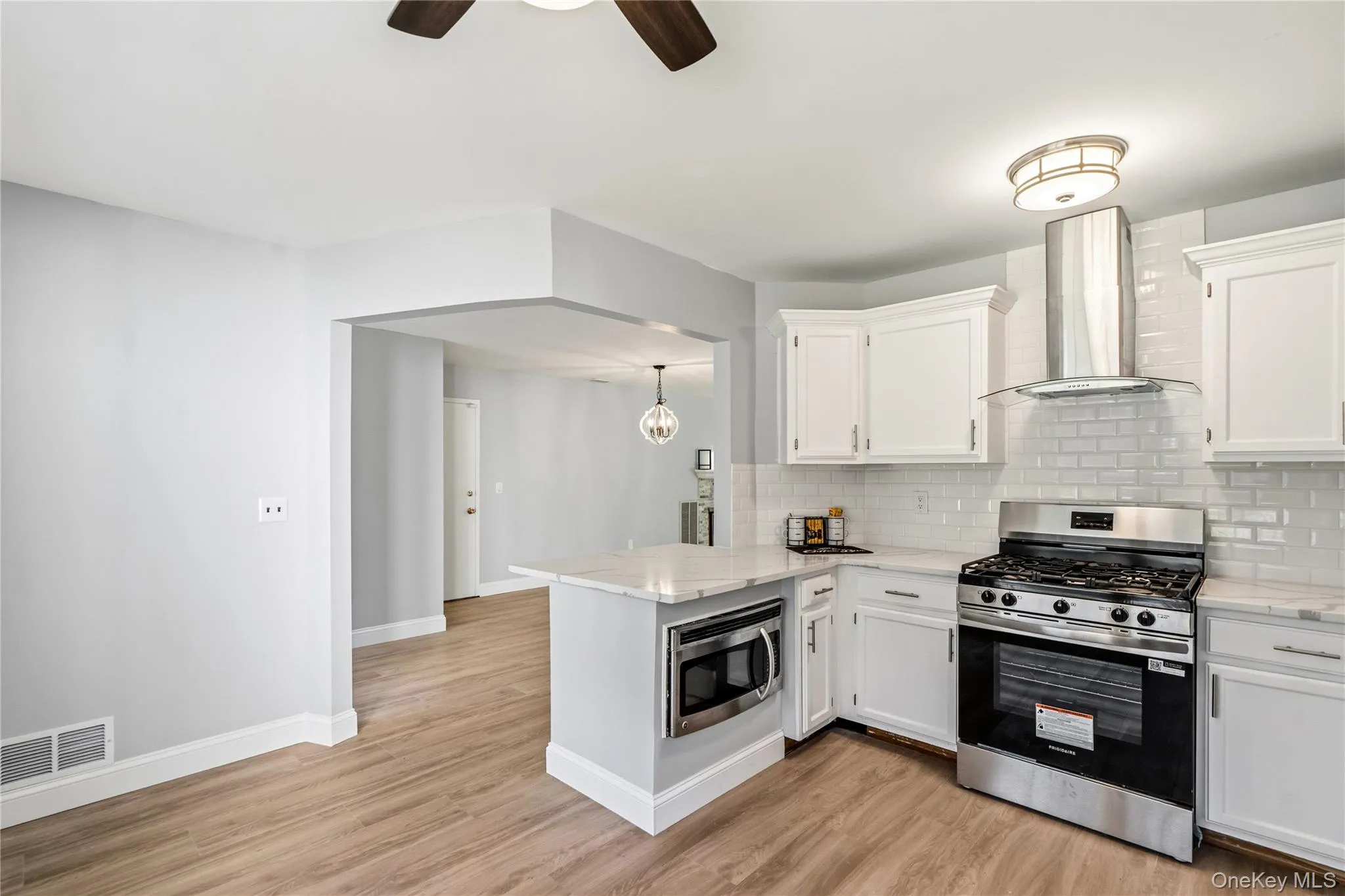 3 Deer Path, Brookhaven, NY, 3 Bedrooms Bedrooms, 10 Rooms Rooms,2 BathroomsBathrooms,Residential,For Rent,Deer,0,1063121 3 Deer Path, Brookhaven, NY, 3 Bedrooms Bedrooms, 10 Rooms Rooms,2 BathroomsBathrooms,Residential,For Rent,Deer,0,1063121