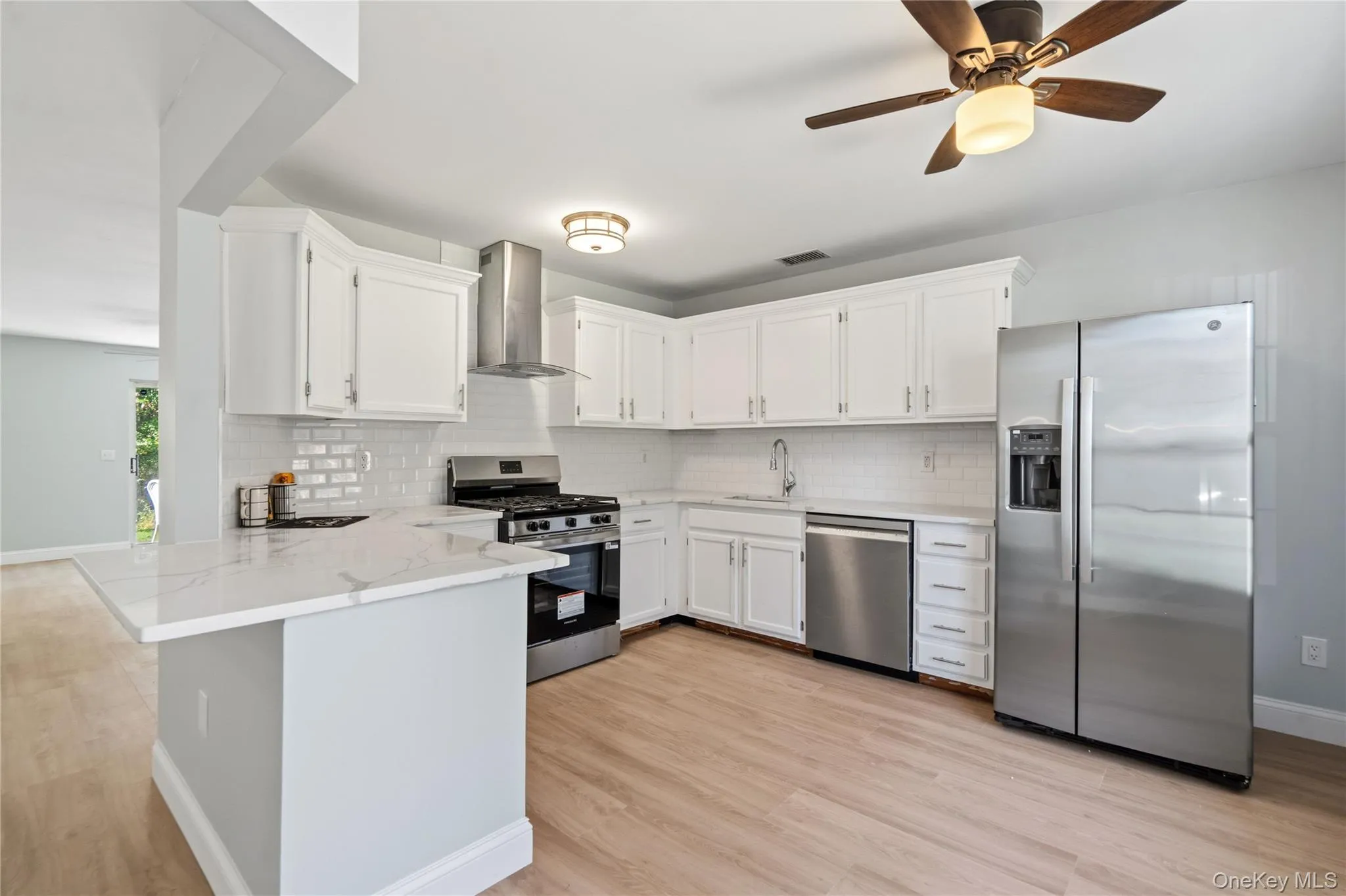 3 Deer Path, Brookhaven, NY, 3 Bedrooms Bedrooms, 10 Rooms Rooms,2 BathroomsBathrooms,Residential,For Rent,Deer,0,1063121 3 Deer Path, Brookhaven, NY, 3 Bedrooms Bedrooms, 10 Rooms Rooms,2 BathroomsBathrooms,Residential,For Rent,Deer,0,1063121