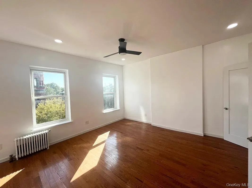 189 Gates Avenue, New York, NY, 3 Bedroom Bedrooms, 9 Room Rooms,3 BathroomBathrooms,Residential Lease,For Rent,Gates Avenue,0,1063126 189 Gates Avenue, New York, NY, 3 Bedroom Bedrooms, 9 Room Rooms,3 BathroomBathrooms,Residential Lease,For Rent,Gates Avenue,0,1063126