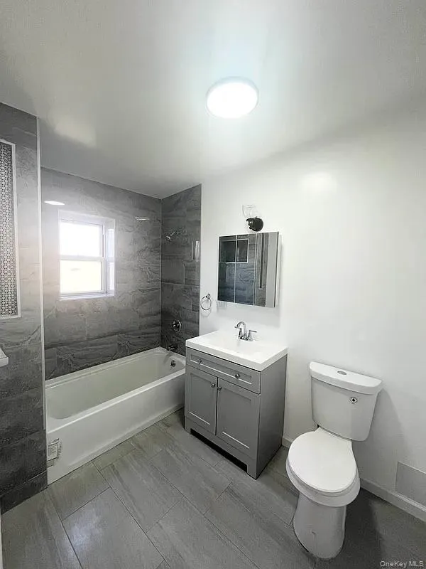 189 Gates Avenue, New York, NY, 3 Bedroom Bedrooms, 9 Room Rooms,3 BathroomBathrooms,Residential Lease,For Rent,Gates Avenue,0,1063126 189 Gates Avenue, New York, NY, 3 Bedroom Bedrooms, 9 Room Rooms,3 BathroomBathrooms,Residential Lease,For Rent,Gates Avenue,0,1063126