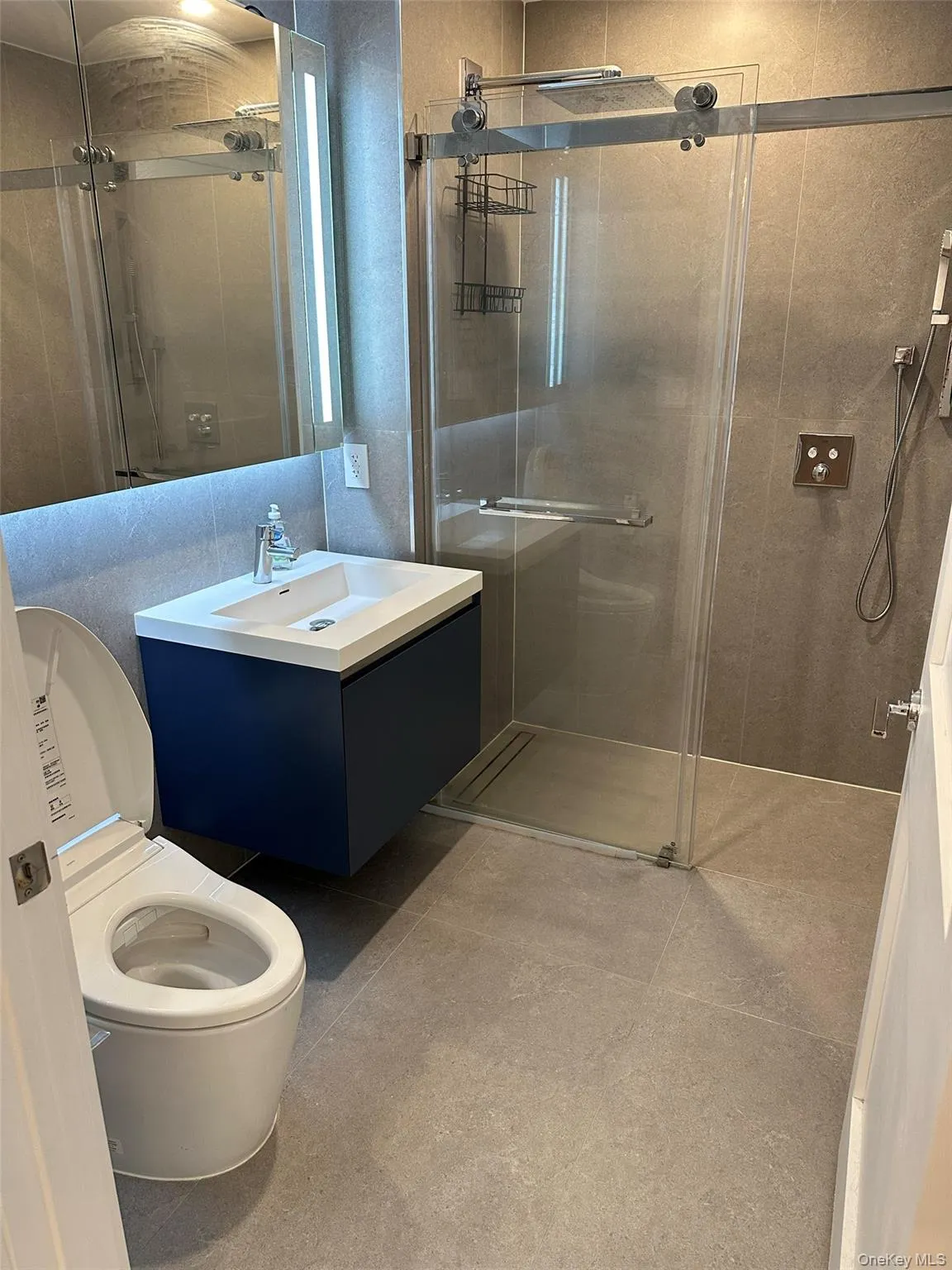 143-58 38th Avenue, New York, NY, 1 Bedroom Bedrooms, 3 Rooms Rooms,1 BathroomBathrooms,Residential Lease,For Rent,38th,0,1063140 143-58 38th Avenue, New York, NY, 1 Bedroom Bedrooms, 3 Rooms Rooms,1 BathroomBathrooms,Residential Lease,For Rent,38th,0,1063140
