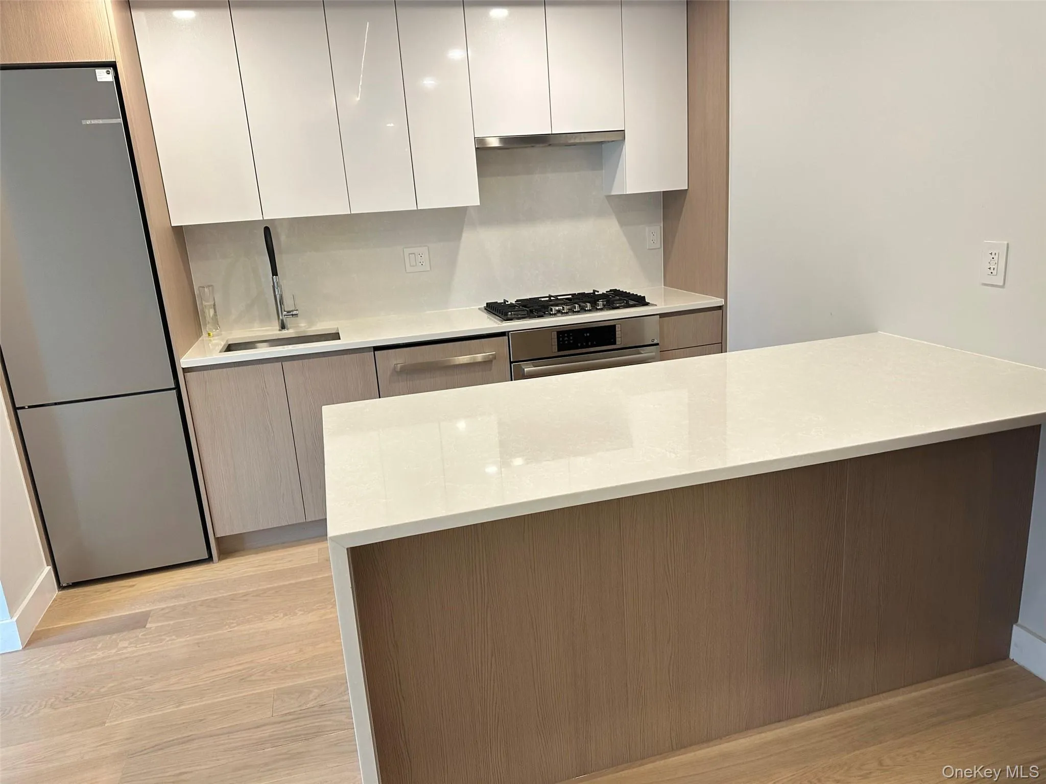 143-58 38th Avenue, New York, NY, 1 Bedroom Bedrooms, 3 Rooms Rooms,1 BathroomBathrooms,Residential Lease,For Rent,38th,0,1063140 143-58 38th Avenue, New York, NY, 1 Bedroom Bedrooms, 3 Rooms Rooms,1 BathroomBathrooms,Residential Lease,For Rent,38th,0,1063140