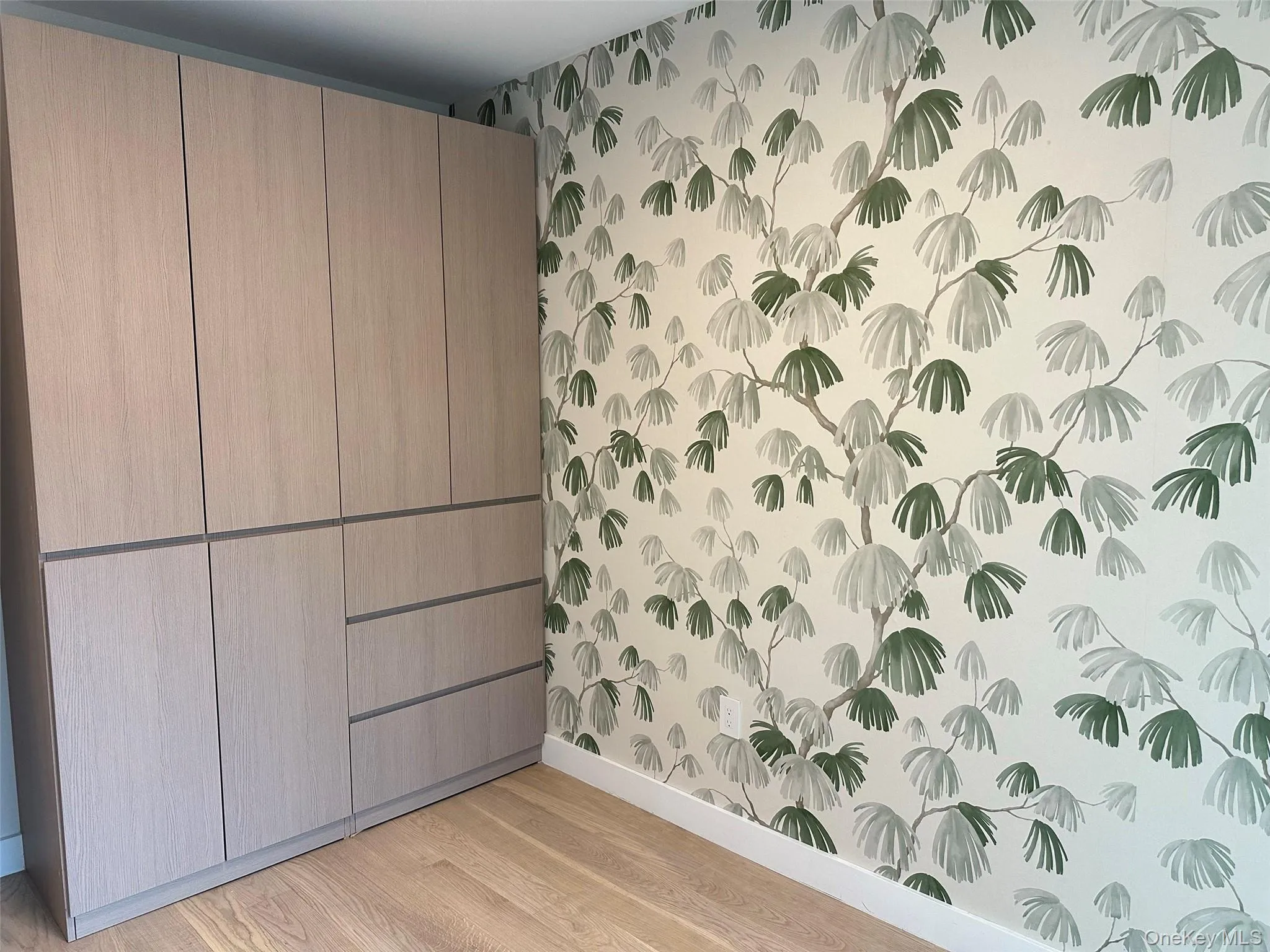 143-58 38th Avenue, New York, NY, 1 Bedroom Bedrooms, 3 Rooms Rooms,1 BathroomBathrooms,Residential Lease,For Rent,38th,0,1063140 143-58 38th Avenue, New York, NY, 1 Bedroom Bedrooms, 3 Rooms Rooms,1 BathroomBathrooms,Residential Lease,For Rent,38th,0,1063140