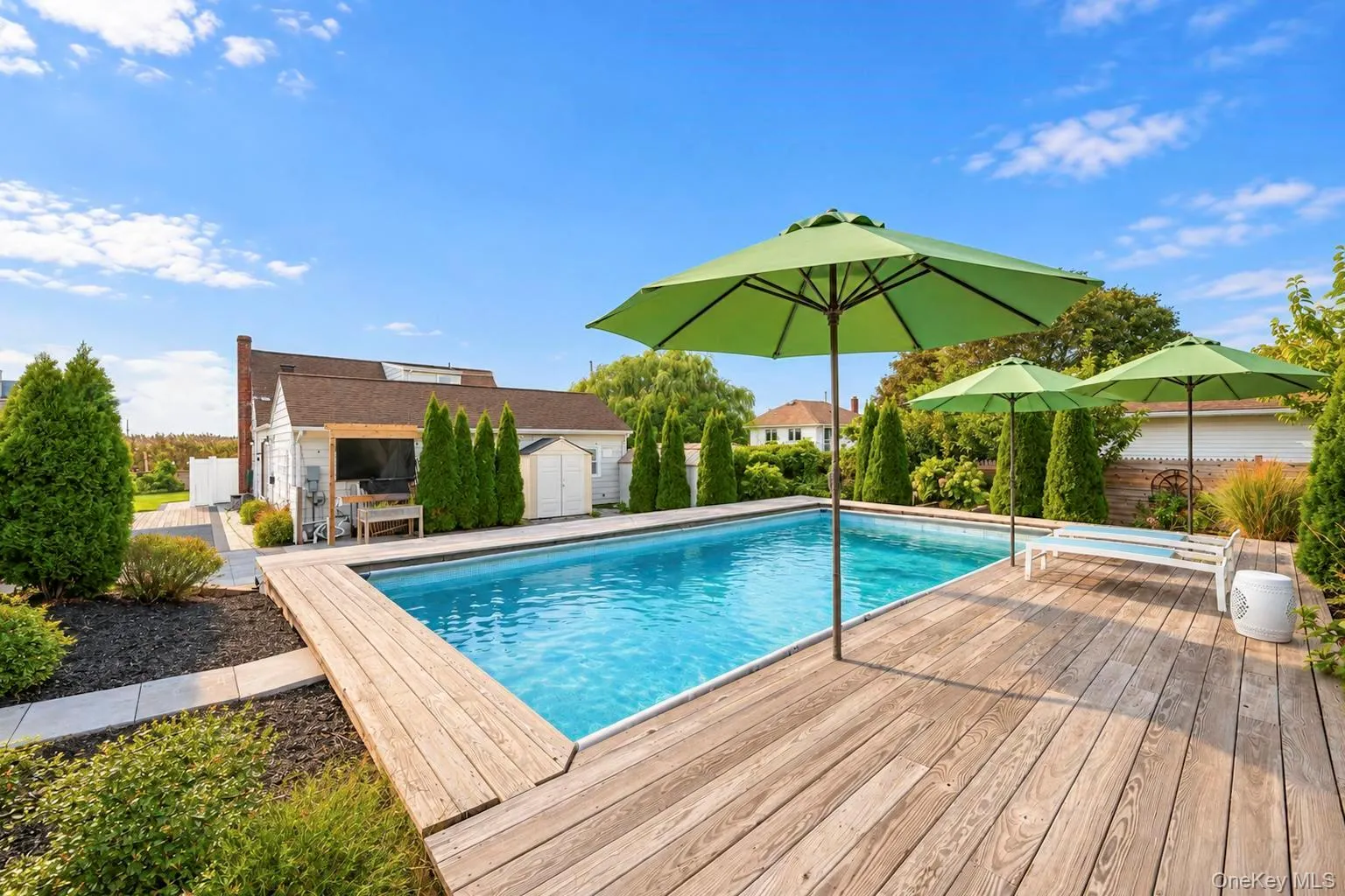 79 Grandview Drive, Brookhaven, NY, 5 Bedrooms Bedrooms, 9 Rooms Rooms,3 BathroomsBathrooms,Residential,For Rent,Grandview,0,1063141 79 Grandview Drive, Brookhaven, NY, 5 Bedrooms Bedrooms, 9 Rooms Rooms,3 BathroomsBathrooms,Residential,For Rent,Grandview,0,1063141