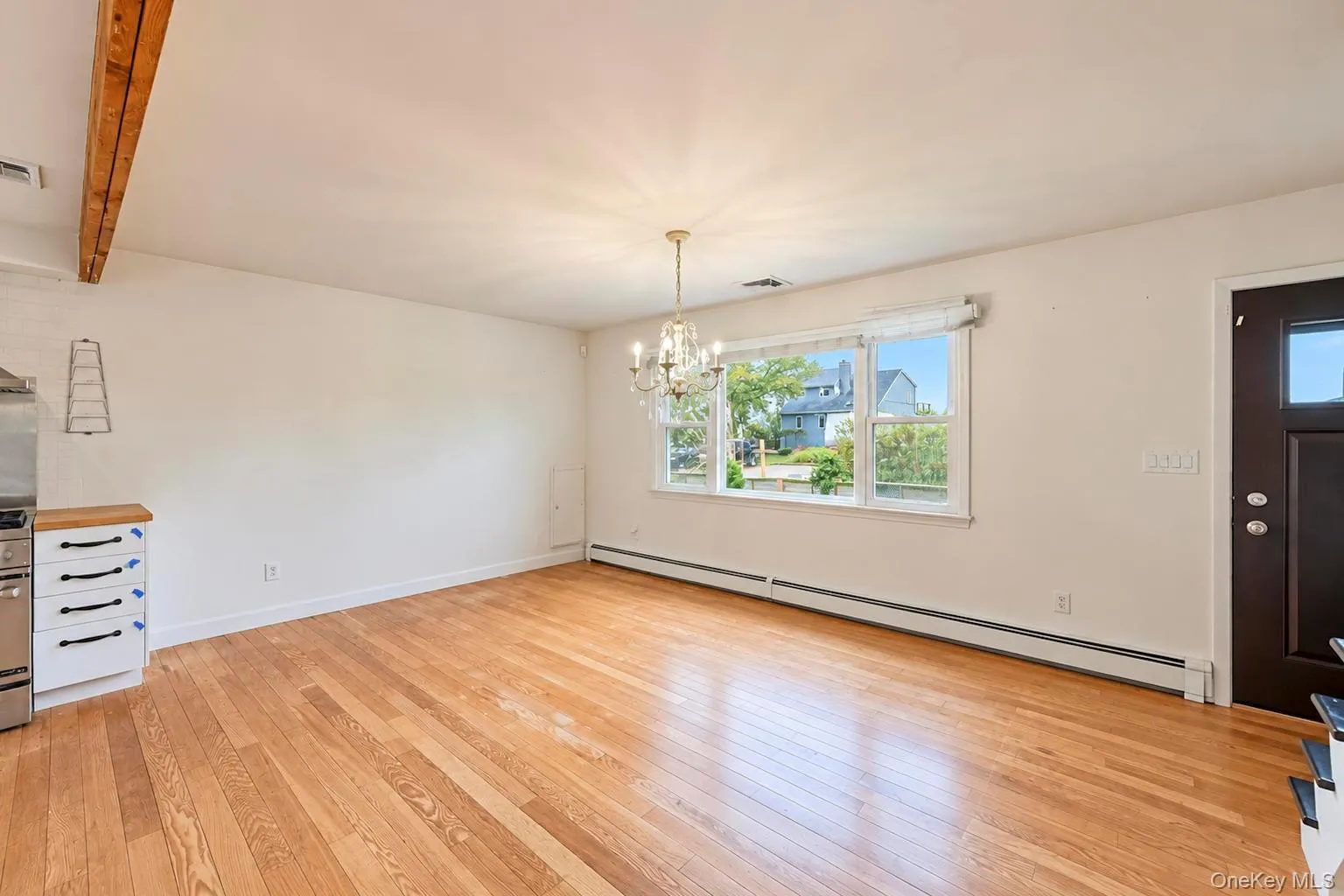79 Grandview Drive, Brookhaven, NY, 5 Bedrooms Bedrooms, 9 Rooms Rooms,3 BathroomsBathrooms,Residential,For Rent,Grandview,0,1063141 79 Grandview Drive, Brookhaven, NY, 5 Bedrooms Bedrooms, 9 Rooms Rooms,3 BathroomsBathrooms,Residential,For Rent,Grandview,0,1063141