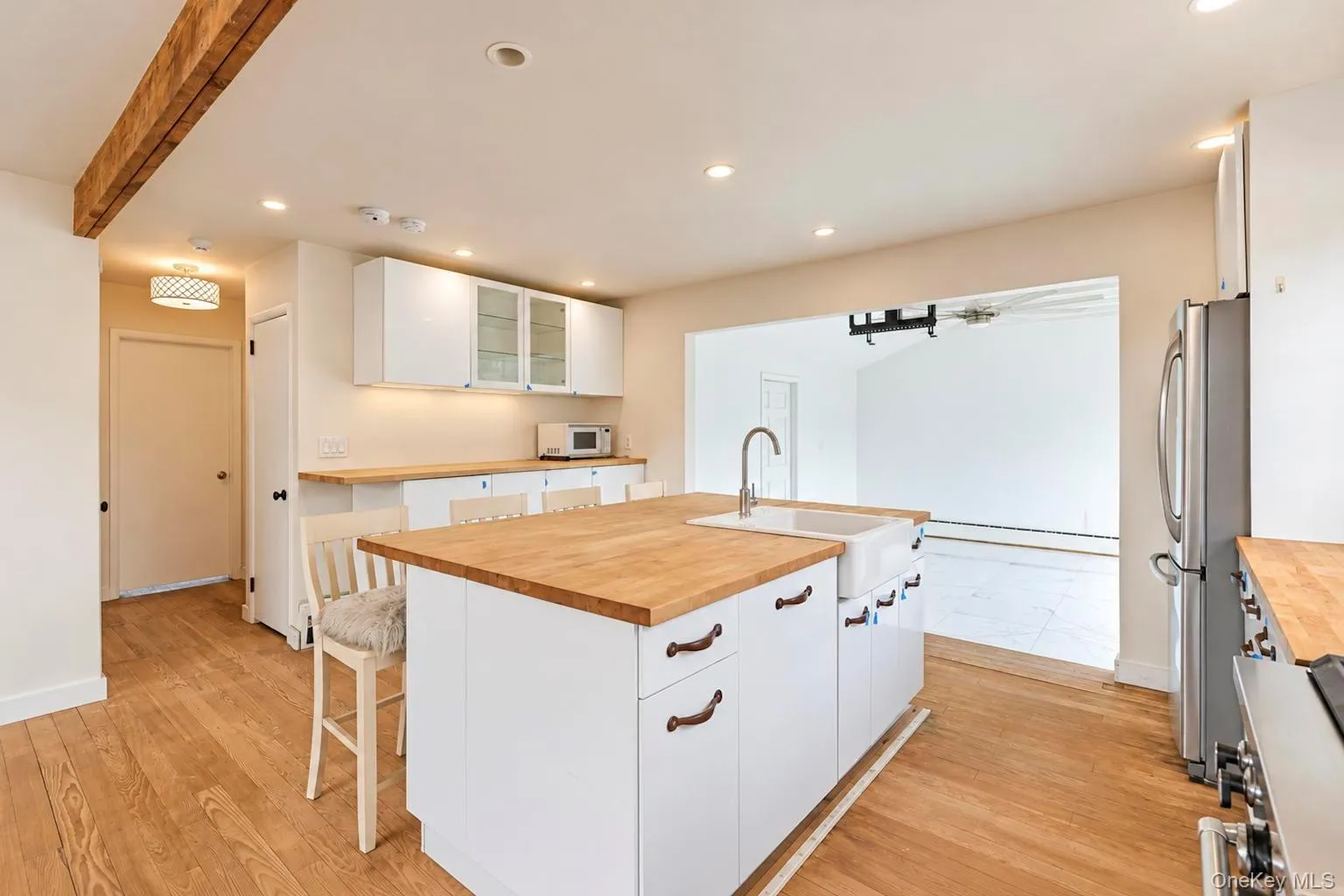 79 Grandview Drive, Brookhaven, NY, 5 Bedrooms Bedrooms, 9 Rooms Rooms,3 BathroomsBathrooms,Residential,For Rent,Grandview,0,1063141 79 Grandview Drive, Brookhaven, NY, 5 Bedrooms Bedrooms, 9 Rooms Rooms,3 BathroomsBathrooms,Residential,For Rent,Grandview,0,1063141