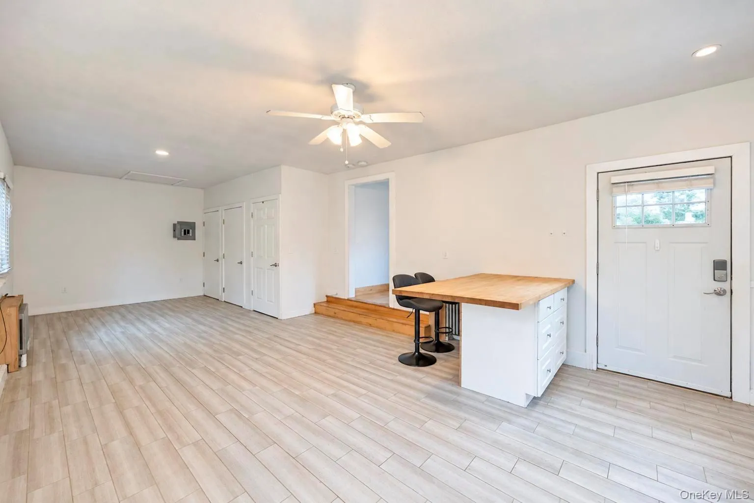 79 Grandview Drive, Brookhaven, NY, 5 Bedrooms Bedrooms, 9 Rooms Rooms,3 BathroomsBathrooms,Residential,For Rent,Grandview,0,1063141 79 Grandview Drive, Brookhaven, NY, 5 Bedrooms Bedrooms, 9 Rooms Rooms,3 BathroomsBathrooms,Residential,For Rent,Grandview,0,1063141