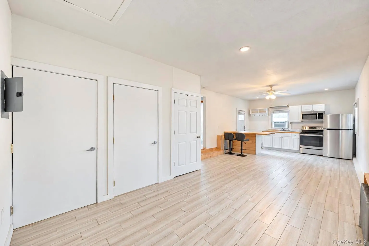 79 Grandview Drive, Brookhaven, NY, 5 Bedrooms Bedrooms, 9 Rooms Rooms,3 BathroomsBathrooms,Residential,For Rent,Grandview,0,1063141 79 Grandview Drive, Brookhaven, NY, 5 Bedrooms Bedrooms, 9 Rooms Rooms,3 BathroomsBathrooms,Residential,For Rent,Grandview,0,1063141