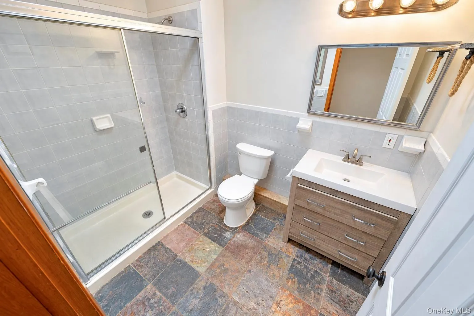 79 Grandview Drive, Brookhaven, NY, 5 Bedrooms Bedrooms, 9 Rooms Rooms,3 BathroomsBathrooms,Residential,For Rent,Grandview,0,1063141 79 Grandview Drive, Brookhaven, NY, 5 Bedrooms Bedrooms, 9 Rooms Rooms,3 BathroomsBathrooms,Residential,For Rent,Grandview,0,1063141