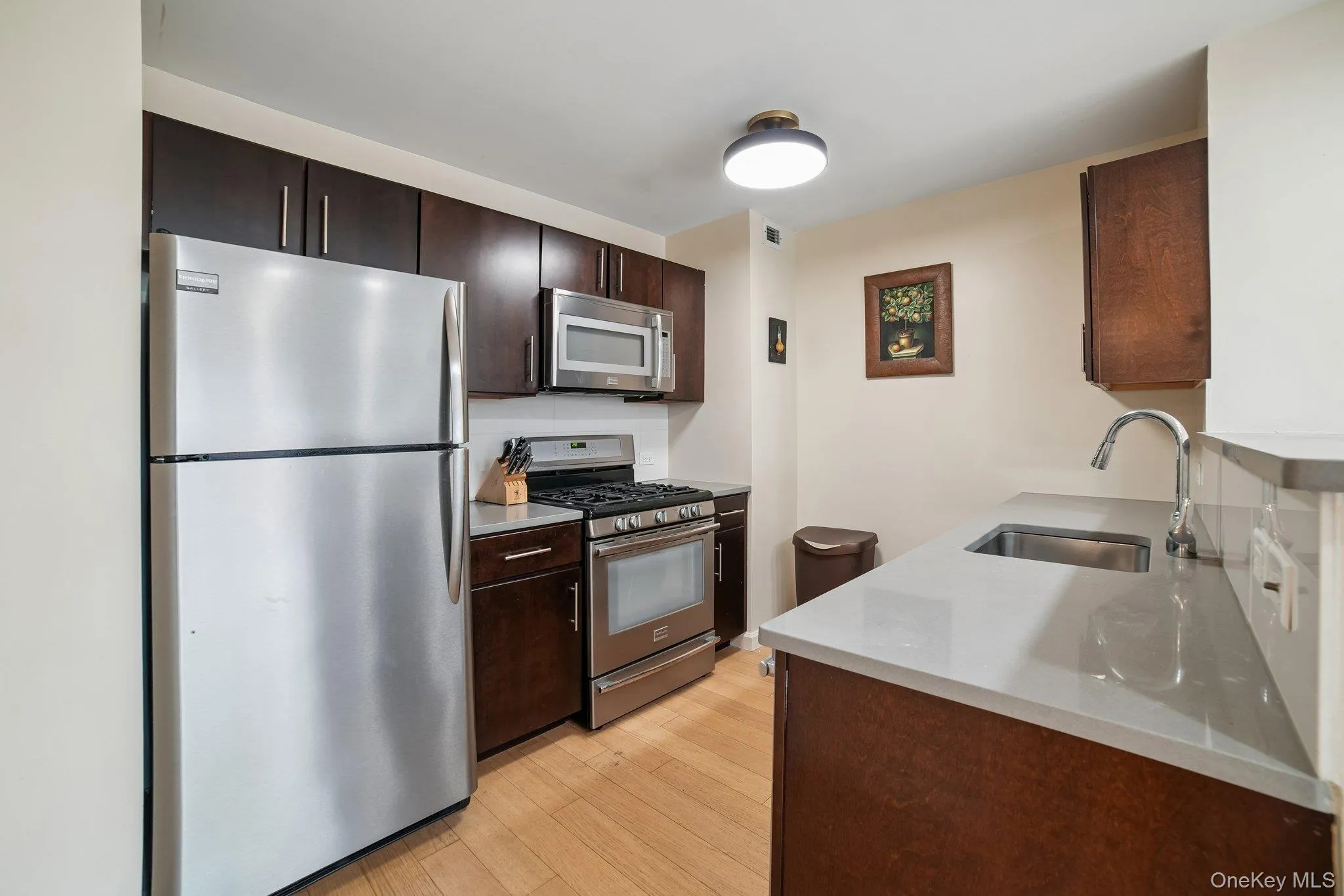 535 W 52nd Street, New York, NY, 1 Bedroom Bedrooms, 4 Room Rooms,1 BathroomBathrooms,Residential Lease,For Rent,Street,0,1063142 535 W 52nd Street, New York, NY, 1 Bedroom Bedrooms, 4 Room Rooms,1 BathroomBathrooms,Residential Lease,For Rent,Street,0,1063142