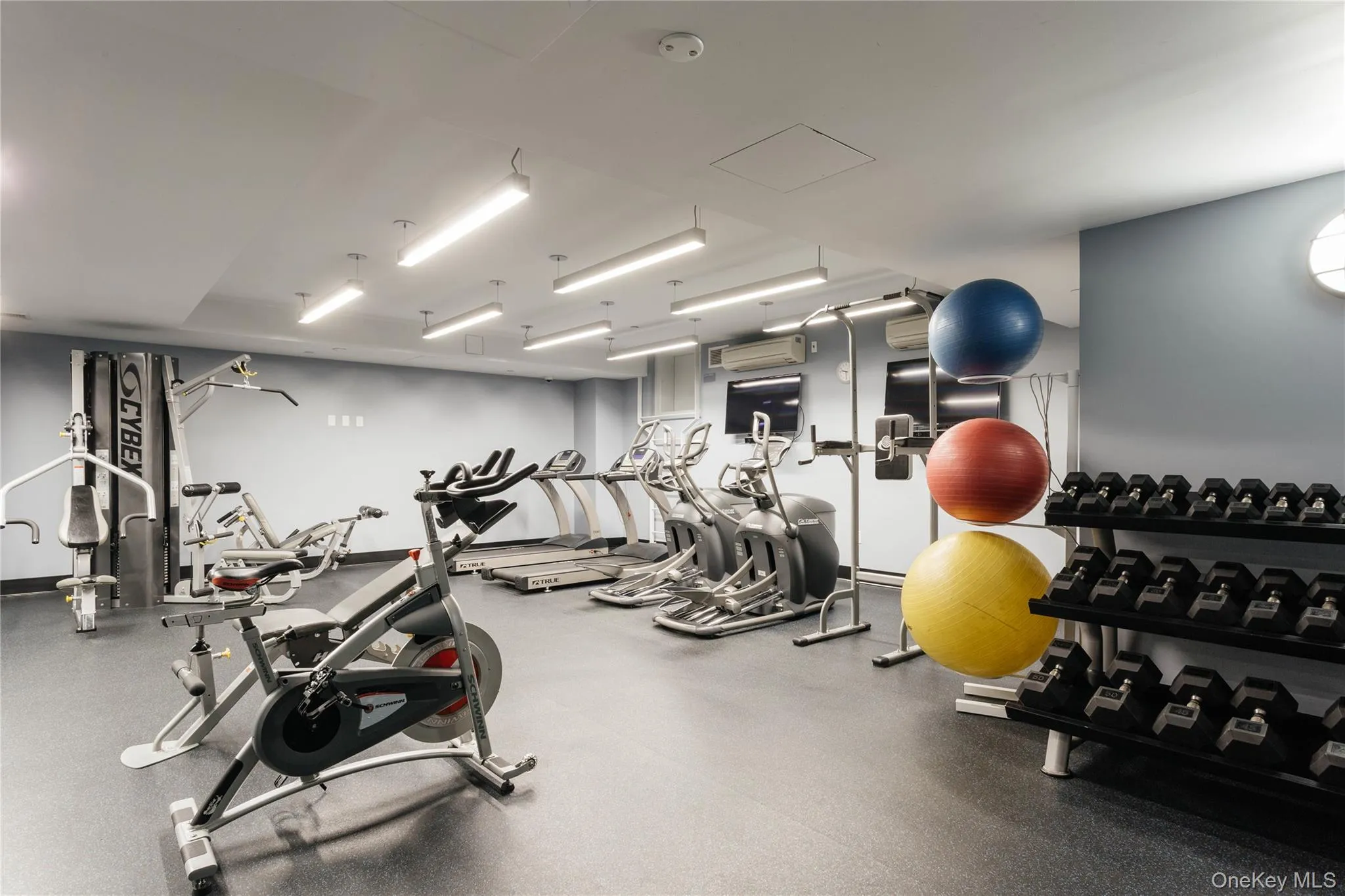 535 W 52nd Street, New York, NY, 1 Bedroom Bedrooms, 4 Room Rooms,1 BathroomBathrooms,Residential Lease,For Rent,Street,0,1063142 535 W 52nd Street, New York, NY, 1 Bedroom Bedrooms, 4 Room Rooms,1 BathroomBathrooms,Residential Lease,For Rent,Street,0,1063142