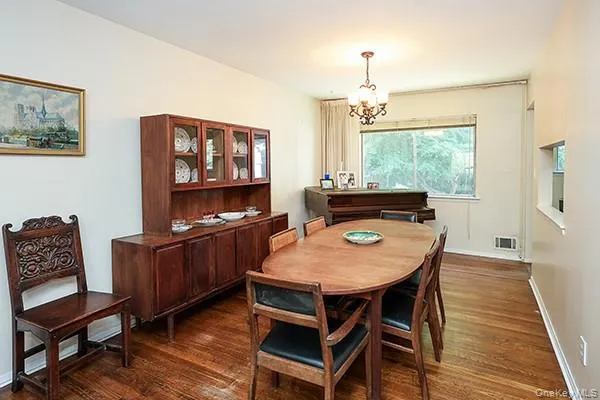 108 Sugar Toms Lane, Oyster Bay, NY, 3 Bedrooms Bedrooms, 8 Rooms Rooms,2 BathroomsBathrooms,Residential,For Rent,Sugar Toms,0,1063144 108 Sugar Toms Lane, Oyster Bay, NY, 3 Bedrooms Bedrooms, 8 Rooms Rooms,2 BathroomsBathrooms,Residential,For Rent,Sugar Toms,0,1063144