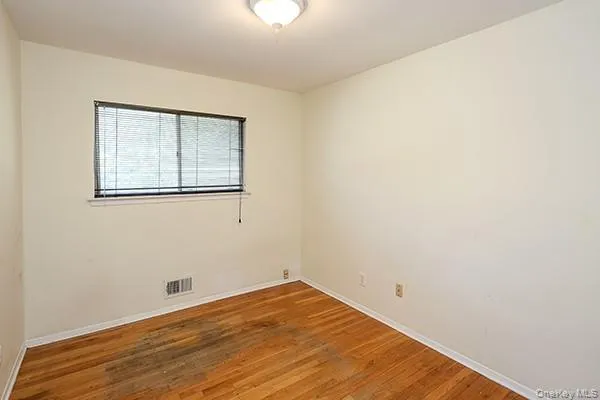 108 Sugar Toms Lane, Oyster Bay, NY, 3 Bedrooms Bedrooms, 8 Rooms Rooms,2 BathroomsBathrooms,Residential,For Rent,Sugar Toms,0,1063144 108 Sugar Toms Lane, Oyster Bay, NY, 3 Bedrooms Bedrooms, 8 Rooms Rooms,2 BathroomsBathrooms,Residential,For Rent,Sugar Toms,0,1063144