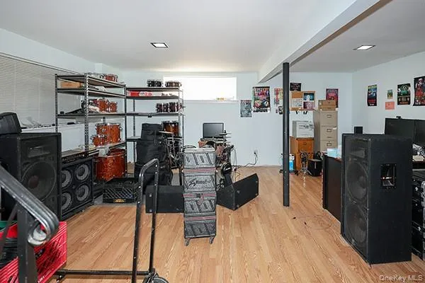 108 Sugar Toms Lane, Oyster Bay, NY, 3 Bedrooms Bedrooms, 8 Rooms Rooms,2 BathroomsBathrooms,Residential,For Rent,Sugar Toms,0,1063144 108 Sugar Toms Lane, Oyster Bay, NY, 3 Bedrooms Bedrooms, 8 Rooms Rooms,2 BathroomsBathrooms,Residential,For Rent,Sugar Toms,0,1063144