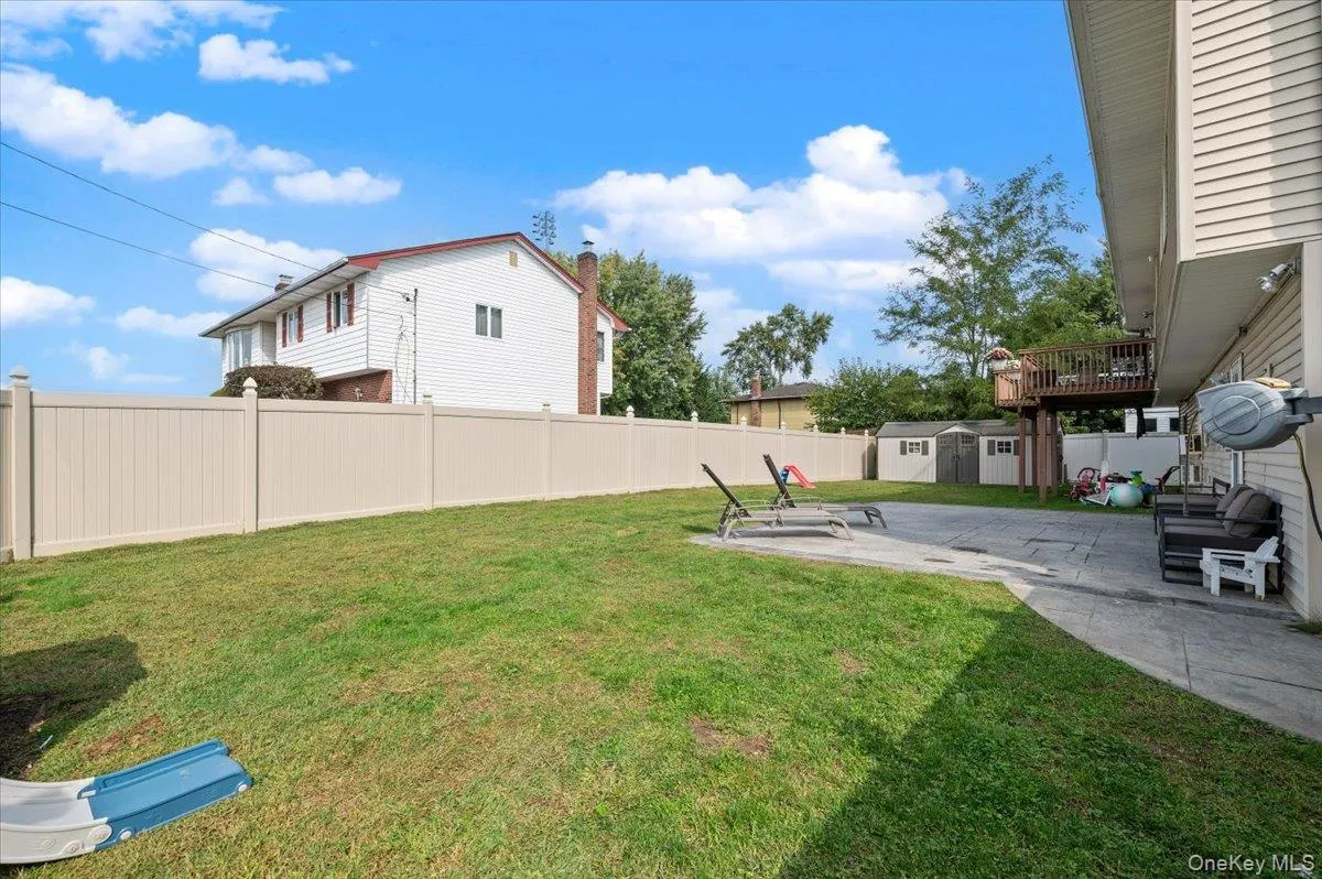 14 Sycamore Avenue, Oyster Bay, NY, 4 Bedrooms Bedrooms, 10 Rooms Rooms,3 BathroomsBathrooms,Residential Lease,For Rent,Sycamore,0,1063147 14 Sycamore Avenue, Oyster Bay, NY, 4 Bedrooms Bedrooms, 10 Rooms Rooms,3 BathroomsBathrooms,Residential Lease,For Rent,Sycamore,0,1063147