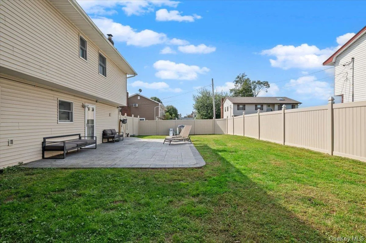 14 Sycamore Avenue, Oyster Bay, NY, 4 Bedrooms Bedrooms, 10 Rooms Rooms,3 BathroomsBathrooms,Residential Lease,For Rent,Sycamore,0,1063147 14 Sycamore Avenue, Oyster Bay, NY, 4 Bedrooms Bedrooms, 10 Rooms Rooms,3 BathroomsBathrooms,Residential Lease,For Rent,Sycamore,0,1063147