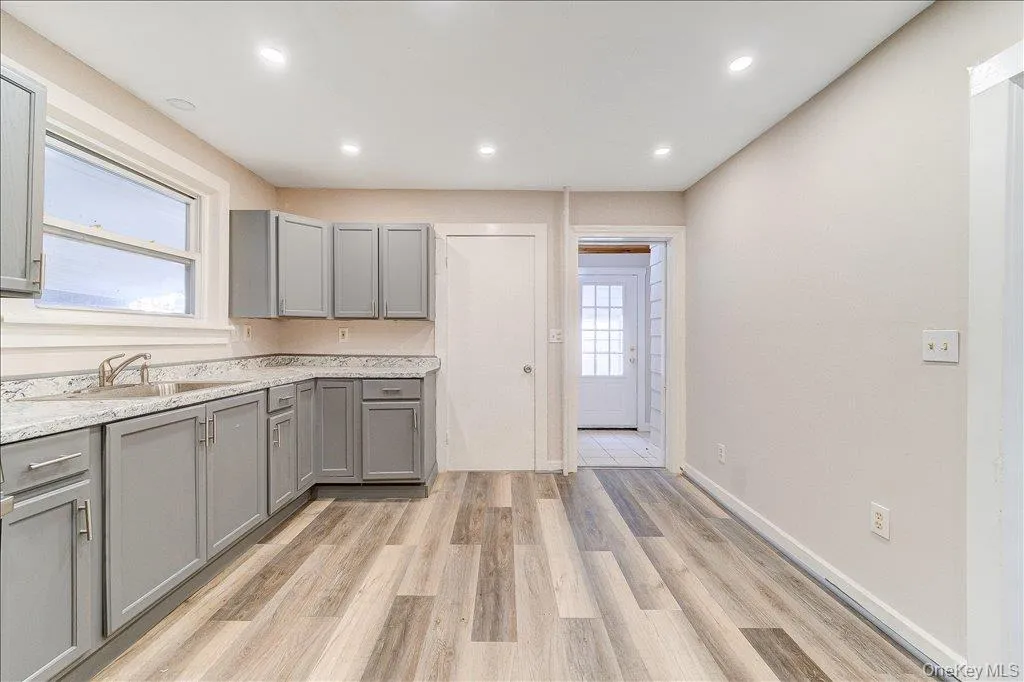 22 River Street, Port Jervis, NY, 4 Bedrooms Bedrooms, 8 Rooms Rooms,2 BathroomsBathrooms,Residential,For Rent,River,0,1063152 22 River Street, Port Jervis, NY, 4 Bedrooms Bedrooms, 8 Rooms Rooms,2 BathroomsBathrooms,Residential,For Rent,River,0,1063152