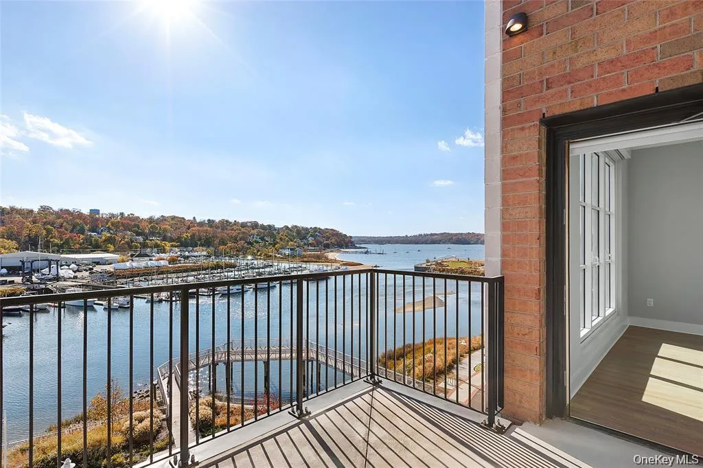 100 Garvies Point Road, Glen Cove, NY, 3 Bedrooms Bedrooms, 6 Rooms Rooms,3 BathroomsBathrooms,Residential,For Rent,Garvies Point,0,1063155 100 Garvies Point Road, Glen Cove, NY, 3 Bedrooms Bedrooms, 6 Rooms Rooms,3 BathroomsBathrooms,Residential,For Rent,Garvies Point,0,1063155