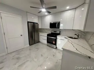 89 Park Avenue, Hempstead, NY, 1 Bedroom Bedrooms, 2 Rooms Rooms,1 BathroomBathrooms,Residential Lease,For Rent,Park,0,1063161 89 Park Avenue, Hempstead, NY, 1 Bedroom Bedrooms, 2 Rooms Rooms,1 BathroomBathrooms,Residential Lease,For Rent,Park,0,1063161
