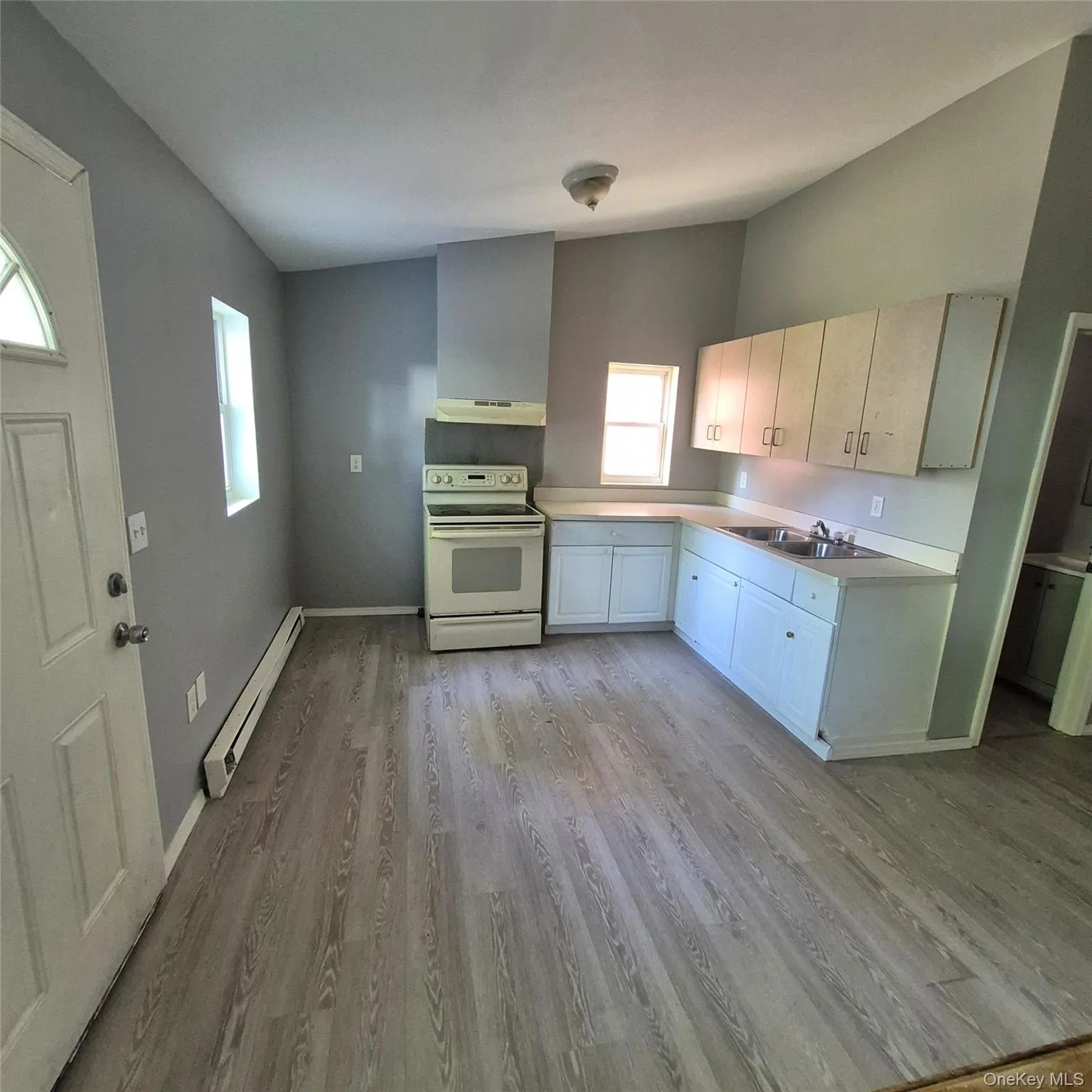 63 Henry Street, Kingston, NY, 1 Bedroom Bedrooms, 3 Room Rooms,1 BathroomBathrooms,Residential Lease,For Rent,Henry,0,1063166 63 Henry Street, Kingston, NY, 1 Bedroom Bedrooms, 3 Room Rooms,1 BathroomBathrooms,Residential Lease,For Rent,Henry,0,1063166