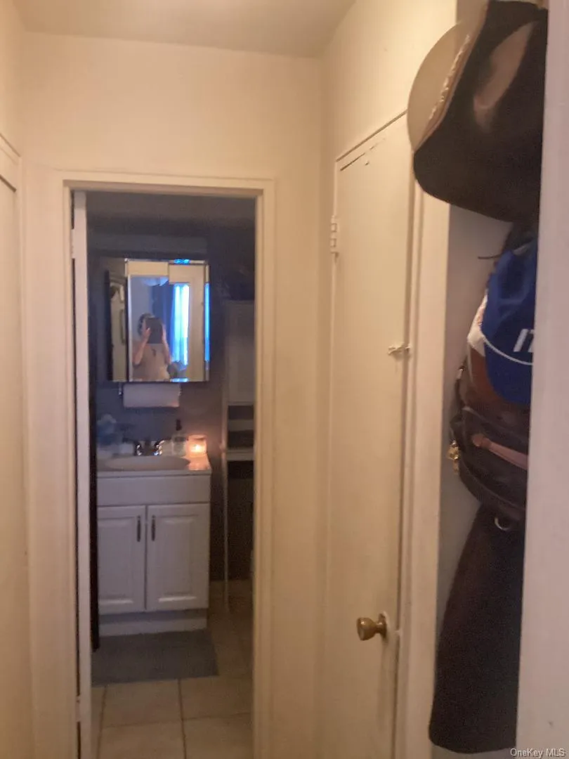 84-20 153rd Avenue, New York, NY, 3 Rooms Rooms,1 BathroomBathrooms,Residential Lease,For Rent,153rd,0,1063168 84-20 153rd Avenue, New York, NY, 3 Rooms Rooms,1 BathroomBathrooms,Residential Lease,For Rent,153rd,0,1063168