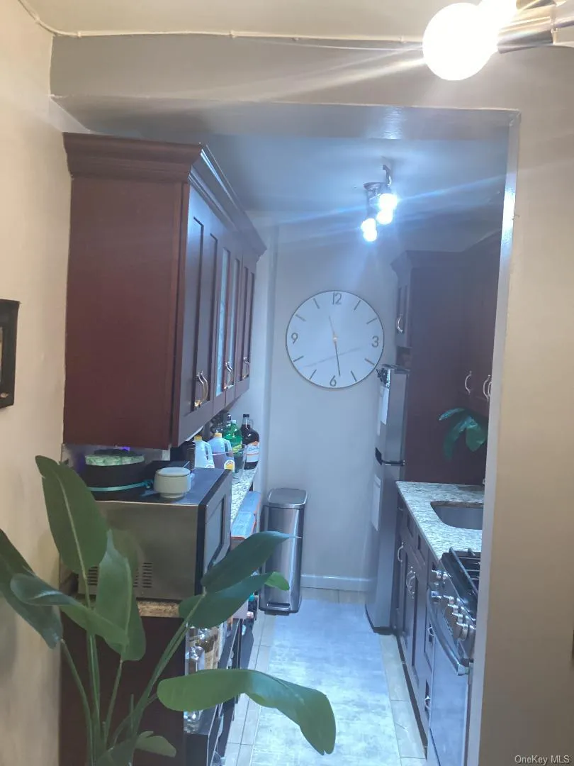 84-20 153rd Avenue, New York, NY, 3 Rooms Rooms,1 BathroomBathrooms,Residential Lease,For Rent,153rd,0,1063168 84-20 153rd Avenue, New York, NY, 3 Rooms Rooms,1 BathroomBathrooms,Residential Lease,For Rent,153rd,0,1063168