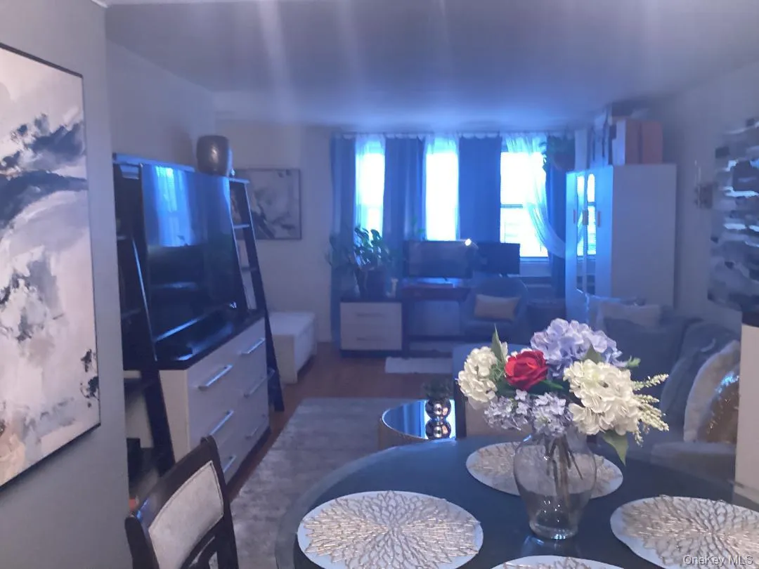 84-20 153rd Avenue, New York, NY, 3 Rooms Rooms,1 BathroomBathrooms,Residential Lease,For Rent,153rd,0,1063168 84-20 153rd Avenue, New York, NY, 3 Rooms Rooms,1 BathroomBathrooms,Residential Lease,For Rent,153rd,0,1063168