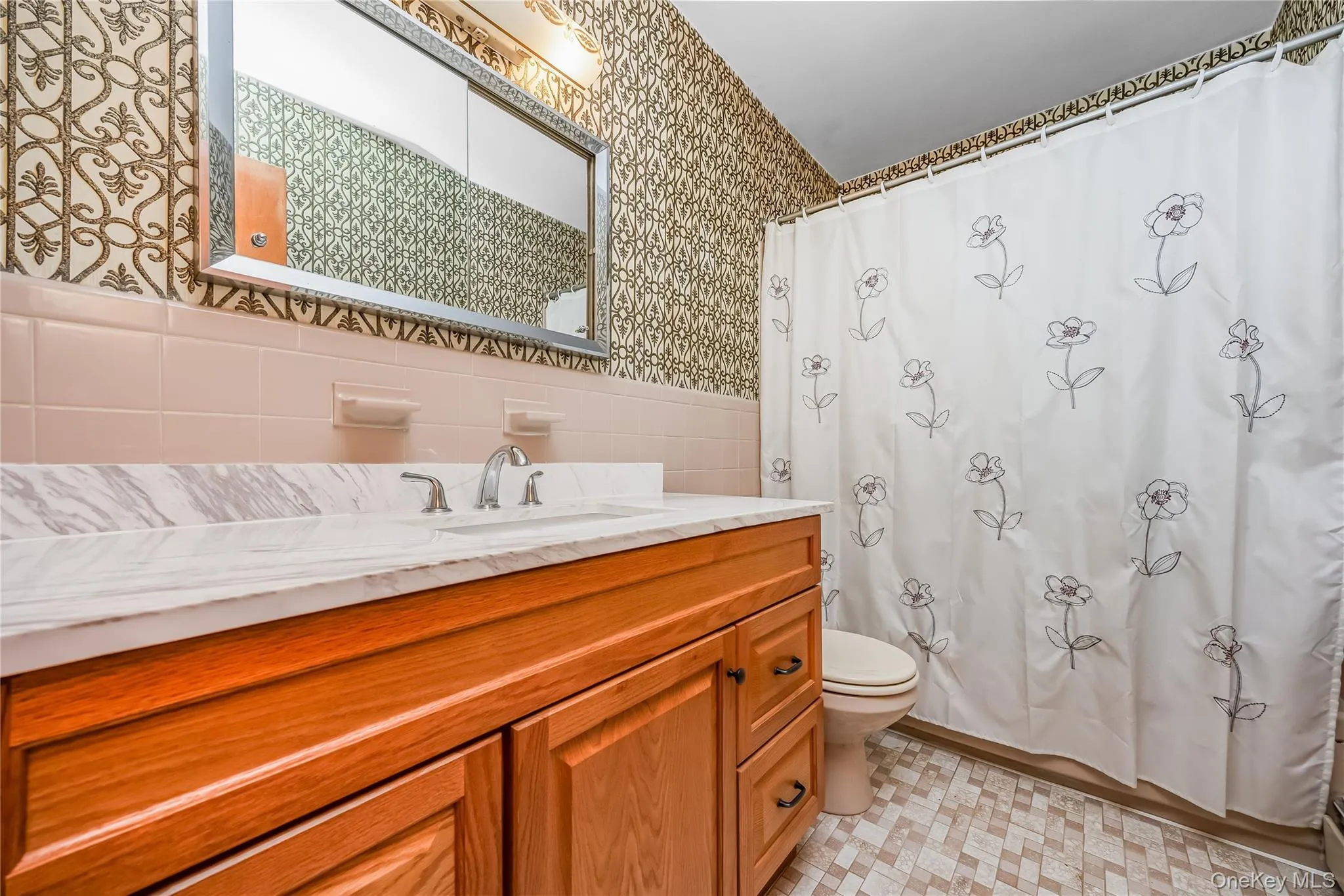 458 Johnson Avenue, Islip, NY, 3 Bedrooms Bedrooms, 7 Rooms Rooms,2 BathroomsBathrooms,Residential,For Rent,Johnson,0,1063169 458 Johnson Avenue, Islip, NY, 3 Bedrooms Bedrooms, 7 Rooms Rooms,2 BathroomsBathrooms,Residential,For Rent,Johnson,0,1063169