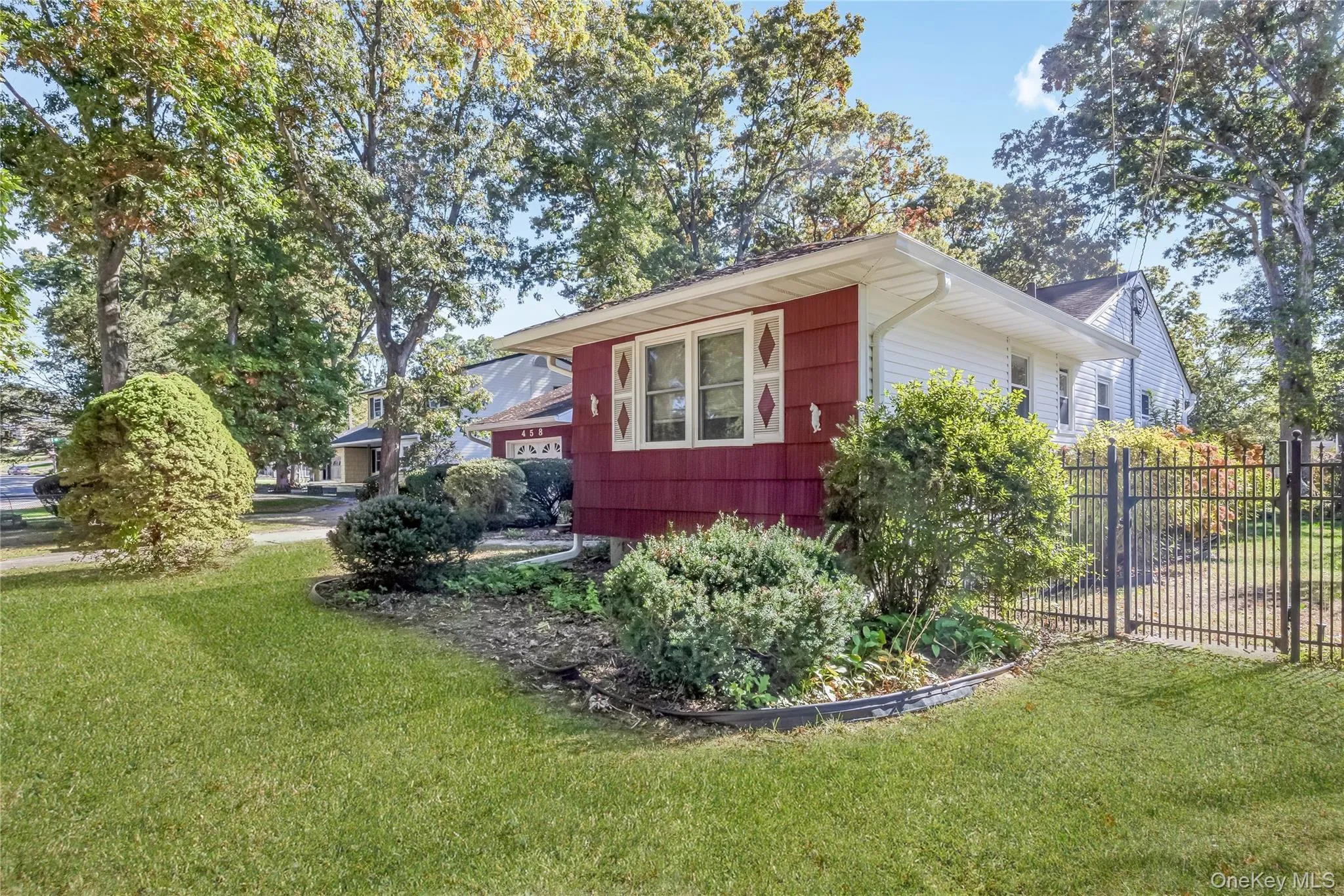 458 Johnson Avenue, Islip, NY, 3 Bedrooms Bedrooms, 7 Rooms Rooms,2 BathroomsBathrooms,Residential,For Rent,Johnson,0,1063169 458 Johnson Avenue, Islip, NY, 3 Bedrooms Bedrooms, 7 Rooms Rooms,2 BathroomsBathrooms,Residential,For Rent,Johnson,0,1063169
