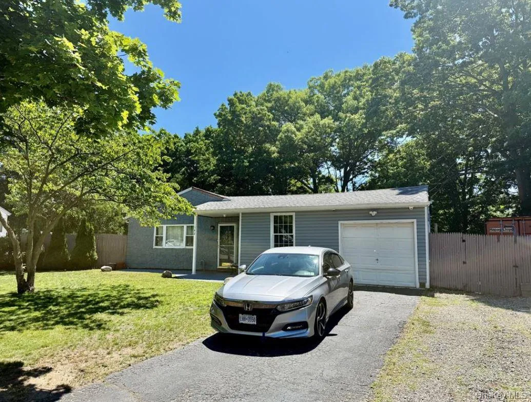 142 Palmer Street, Islip, NY, 4 Bedrooms Bedrooms, 8 Rooms Rooms,1 BathroomBathrooms,Residential,For Rent,Palmer,0,1063182 142 Palmer Street, Islip, NY, 4 Bedrooms Bedrooms, 8 Rooms Rooms,1 BathroomBathrooms,Residential,For Rent,Palmer,0,1063182