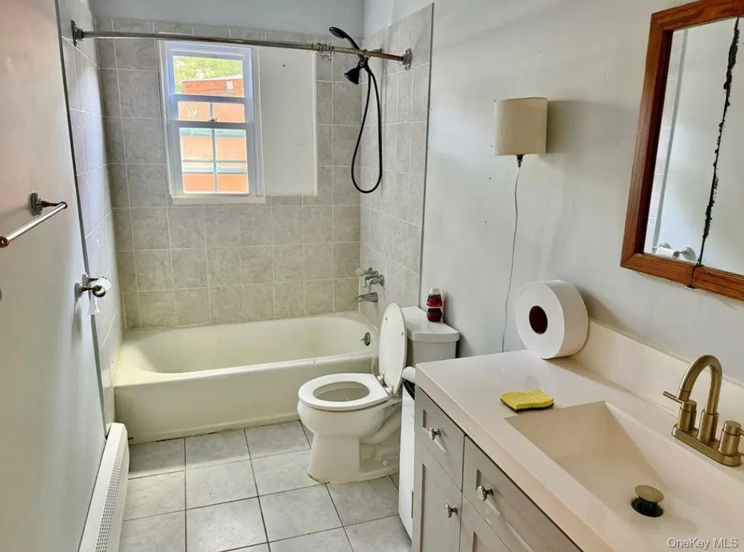 142 Palmer Street, Islip, NY, 4 Bedrooms Bedrooms, 8 Rooms Rooms,1 BathroomBathrooms,Residential,For Rent,Palmer,0,1063182 142 Palmer Street, Islip, NY, 4 Bedrooms Bedrooms, 8 Rooms Rooms,1 BathroomBathrooms,Residential,For Rent,Palmer,0,1063182