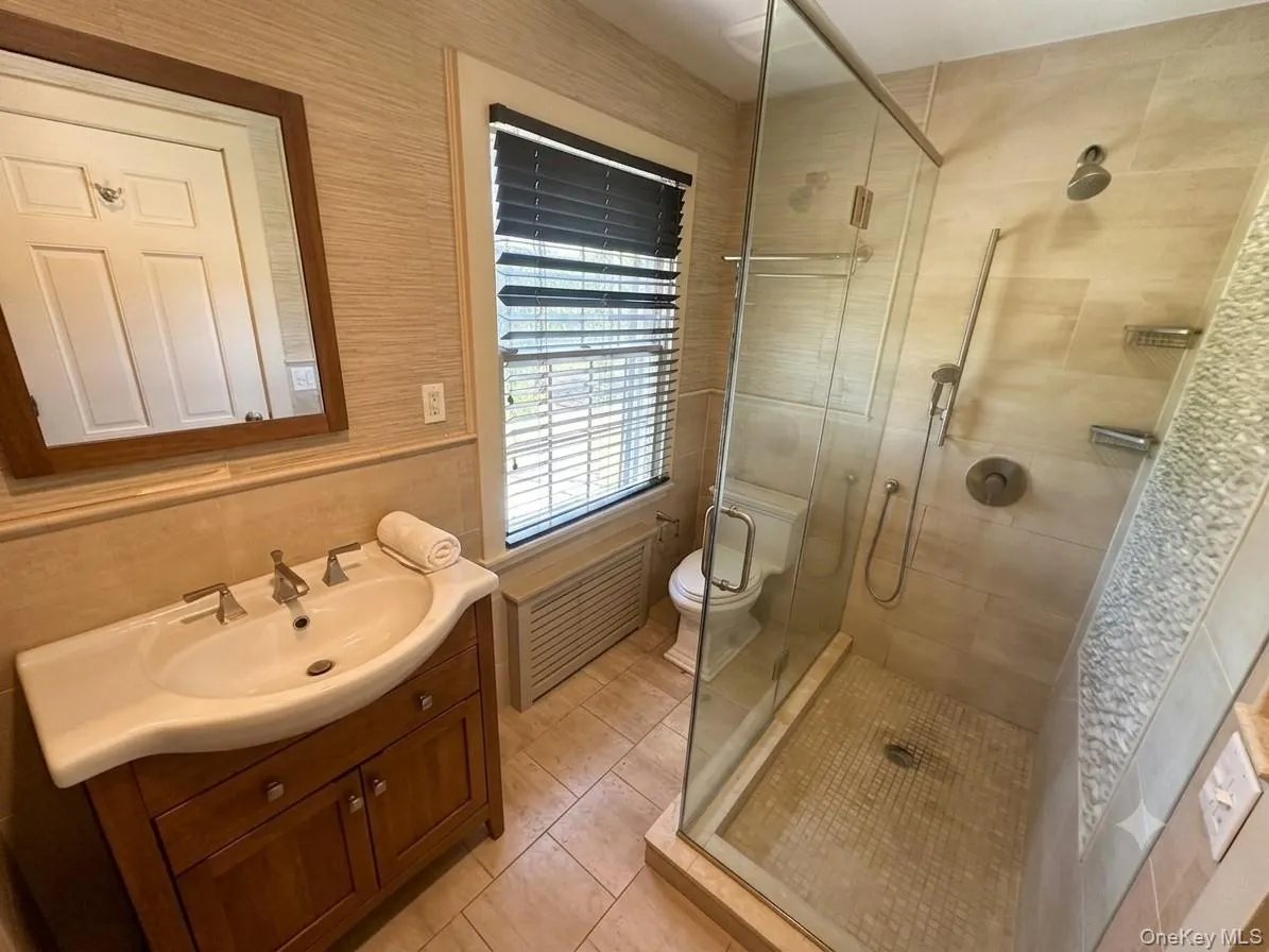 187 Hewlett Neck Road, Hempstead, NY, 5 Bedrooms Bedrooms, 10 Rooms Rooms,4 BathroomsBathrooms,Residential Lease,For Rent,Hewlett Neck,0,1063187 187 Hewlett Neck Road, Hempstead, NY, 5 Bedrooms Bedrooms, 10 Rooms Rooms,4 BathroomsBathrooms,Residential Lease,For Rent,Hewlett Neck,0,1063187