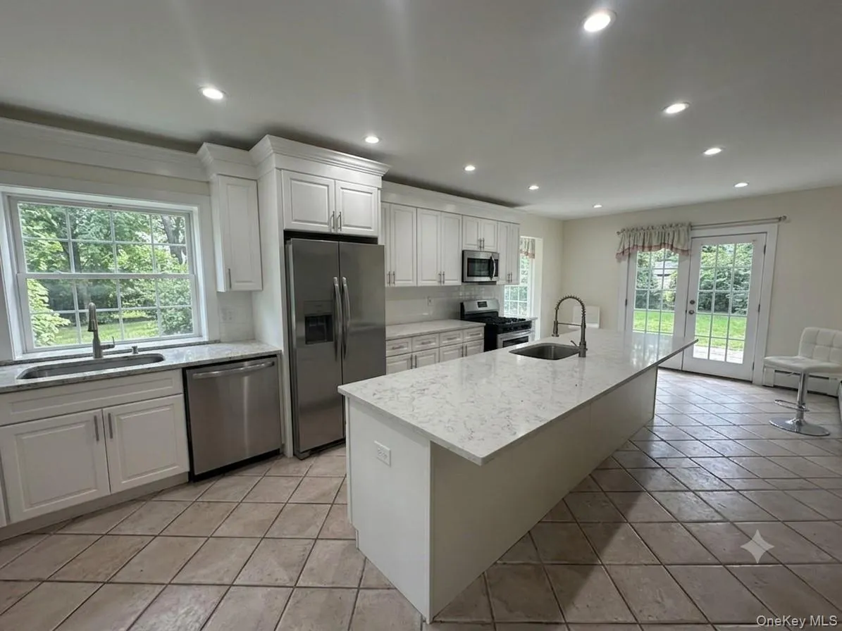 187 Hewlett Neck Road, Hempstead, NY, 5 Bedrooms Bedrooms, 10 Rooms Rooms,4 BathroomsBathrooms,Residential Lease,For Rent,Hewlett Neck,0,1063187 187 Hewlett Neck Road, Hempstead, NY, 5 Bedrooms Bedrooms, 10 Rooms Rooms,4 BathroomsBathrooms,Residential Lease,For Rent,Hewlett Neck,0,1063187