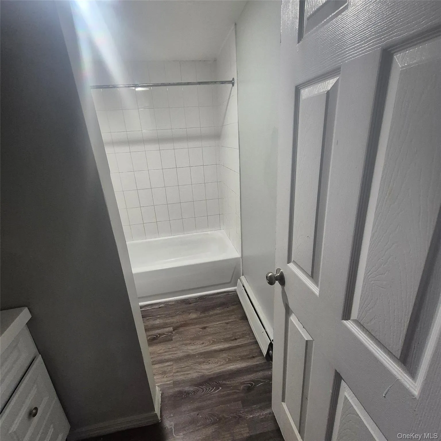 100 Hunter Street, Kingston, NY, 2 Bedroom Bedrooms, 5 Room Rooms,1 BathroomBathrooms,Residential Lease,For Rent,Hunter,0,1063188 100 Hunter Street, Kingston, NY, 2 Bedroom Bedrooms, 5 Room Rooms,1 BathroomBathrooms,Residential Lease,For Rent,Hunter,0,1063188